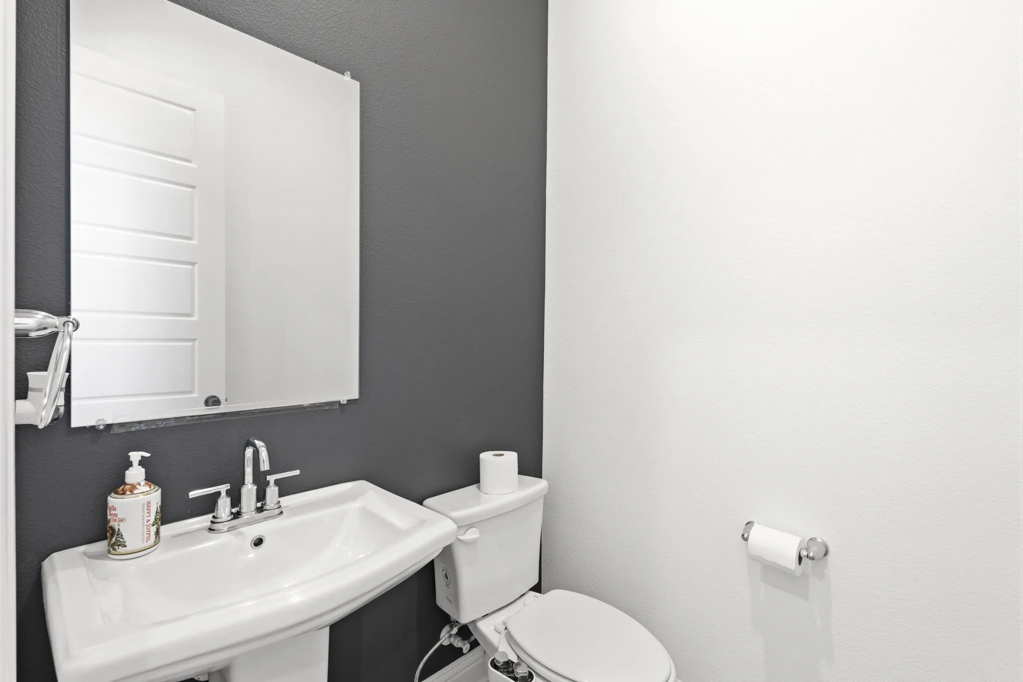 Townhouse For Rent in Collin County , 2532 Campden Mews, Allen, Texas 75013, 3 Bedroom, 3 Bathroom, 2 Garage spaces, 1,941 Sqft, built in 2025, mls#21307797, Real Estate Agent in Allen, Homes For Rent in Collin county, Homes For Rent in Allen, Realtor in Allen Texas, Real Estate Brokerage Independent Realty Texas, Luminita Cordes Realtor