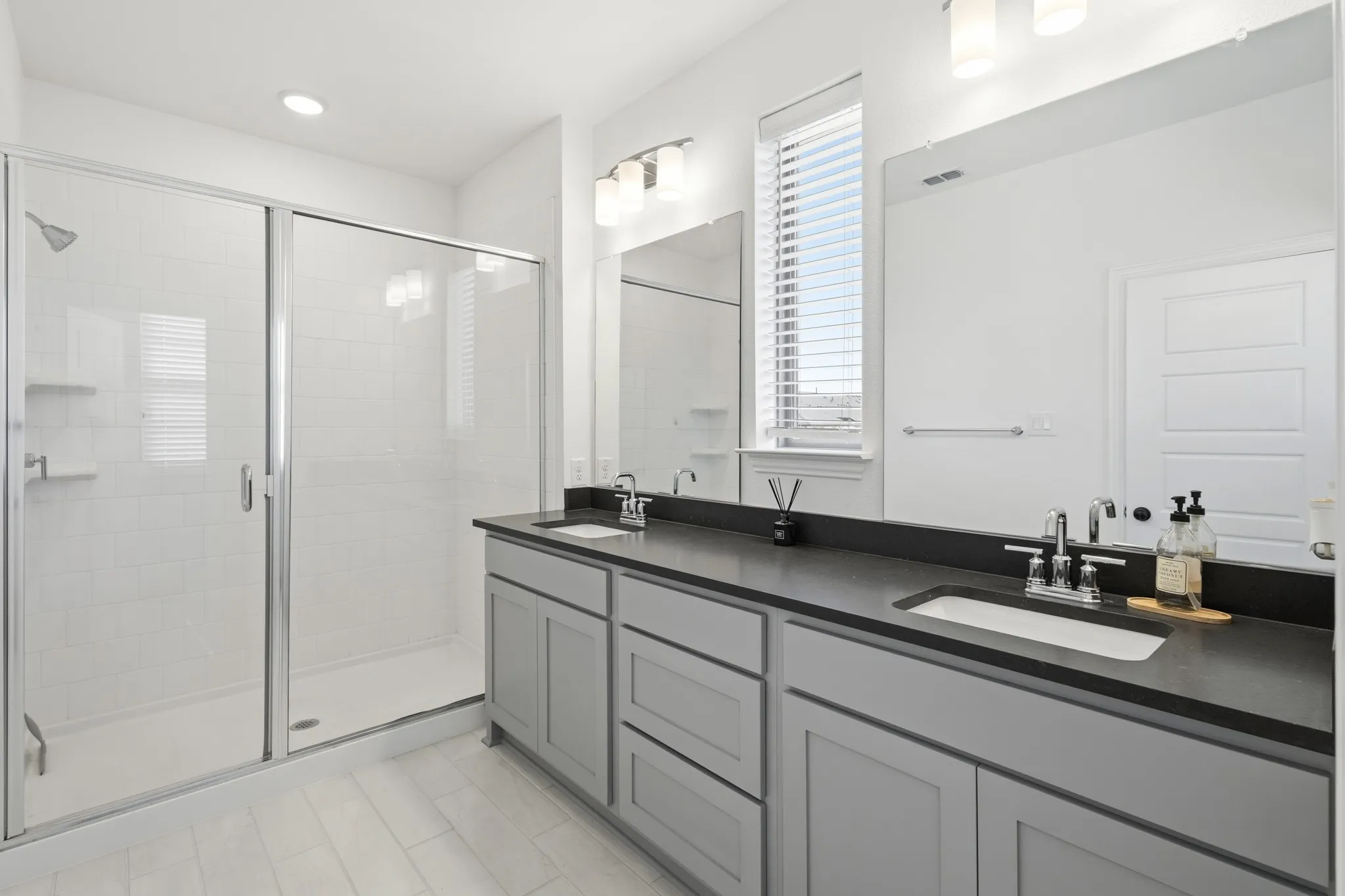 Townhouse For Rent in Collin County , 2532 Campden Mews, Allen, Texas 75013, 3 Bedroom, 3 Bathroom, 2 Garage spaces, 1,941 Sqft, built in 2025, mls#21307797, Real Estate Agent in Allen, Homes For Rent in Collin county, Homes For Rent in Allen, Realtor in Allen Texas, Real Estate Brokerage Independent Realty Texas, Luminita Cordes Realtor
