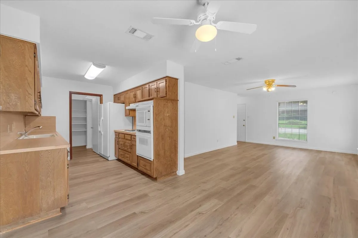Kitchen & Living is open to Breakfast area