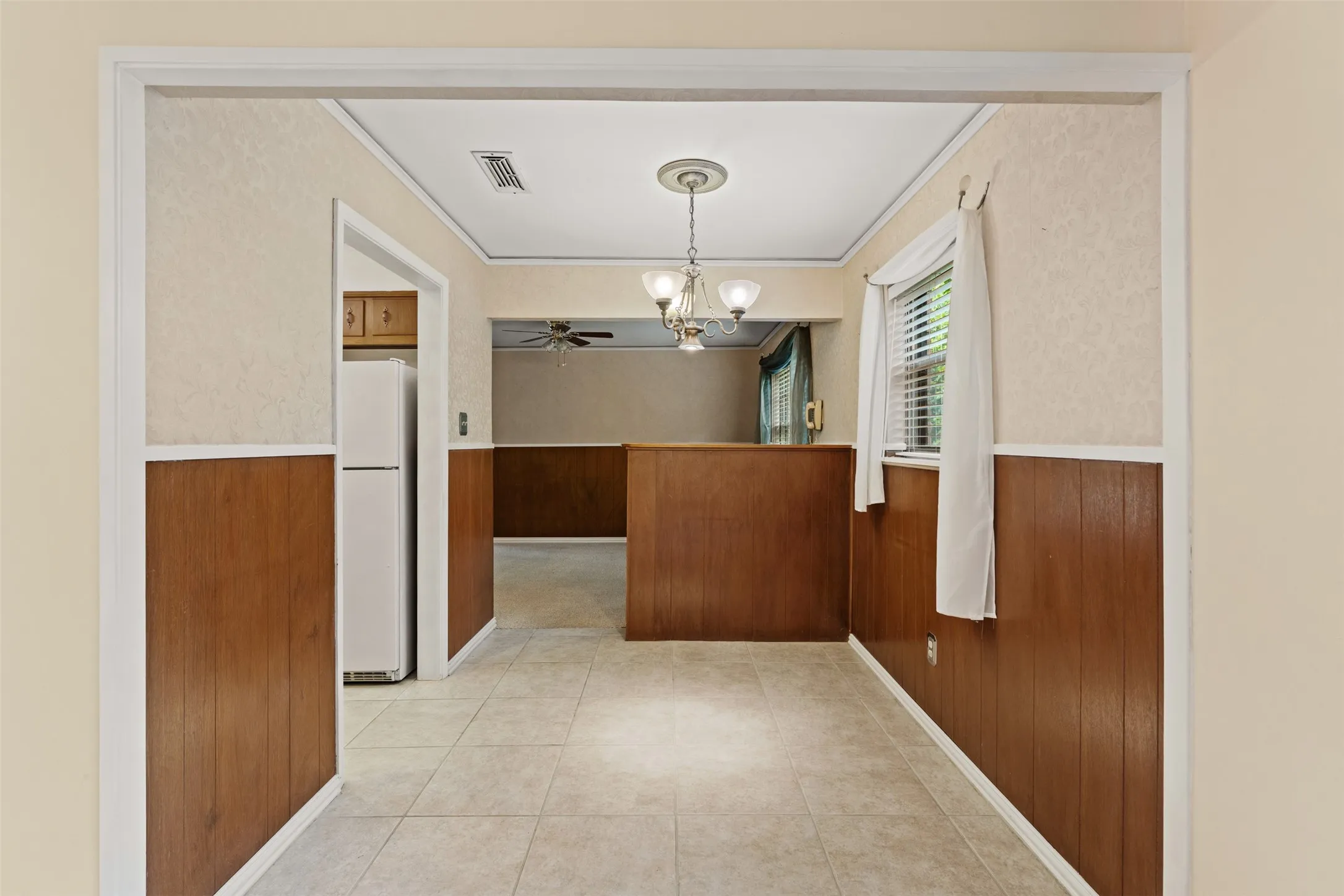 Single Family Residence For Sale in Mc Lennan County , 1324 Melrose Drive, Waco, Texas 76710, 4 Bedroom, 2 Bathroom, 2 Garage spaces, 1,536 Sqft, built in 1963, mls#21309213, Real Estate Agent in Waco, Homes For Sale in Mc Lennan county, Homes For Sale in Waco, Realtor in Waco Texas, Real Estate Brokerage Independent Realty Texas, Luminita Cordes Realtor