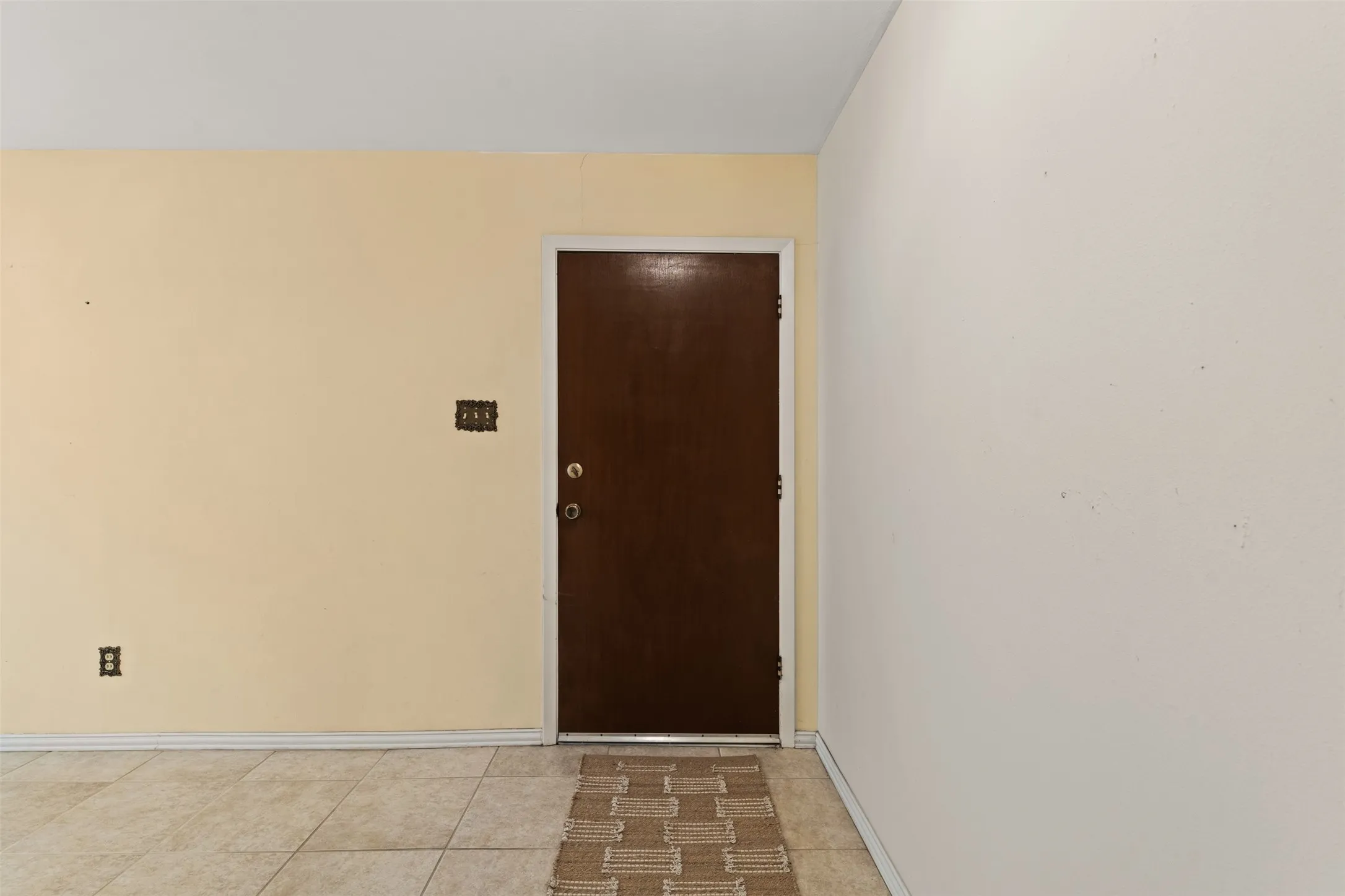 Single Family Residence For Sale in Mc Lennan County , 1324 Melrose Drive, Waco, Texas 76710, 4 Bedroom, 2 Bathroom, 2 Garage spaces, 1,536 Sqft, built in 1963, mls#21309213, Real Estate Agent in Waco, Homes For Sale in Mc Lennan county, Homes For Sale in Waco, Realtor in Waco Texas, Real Estate Brokerage Independent Realty Texas, Luminita Cordes Realtor