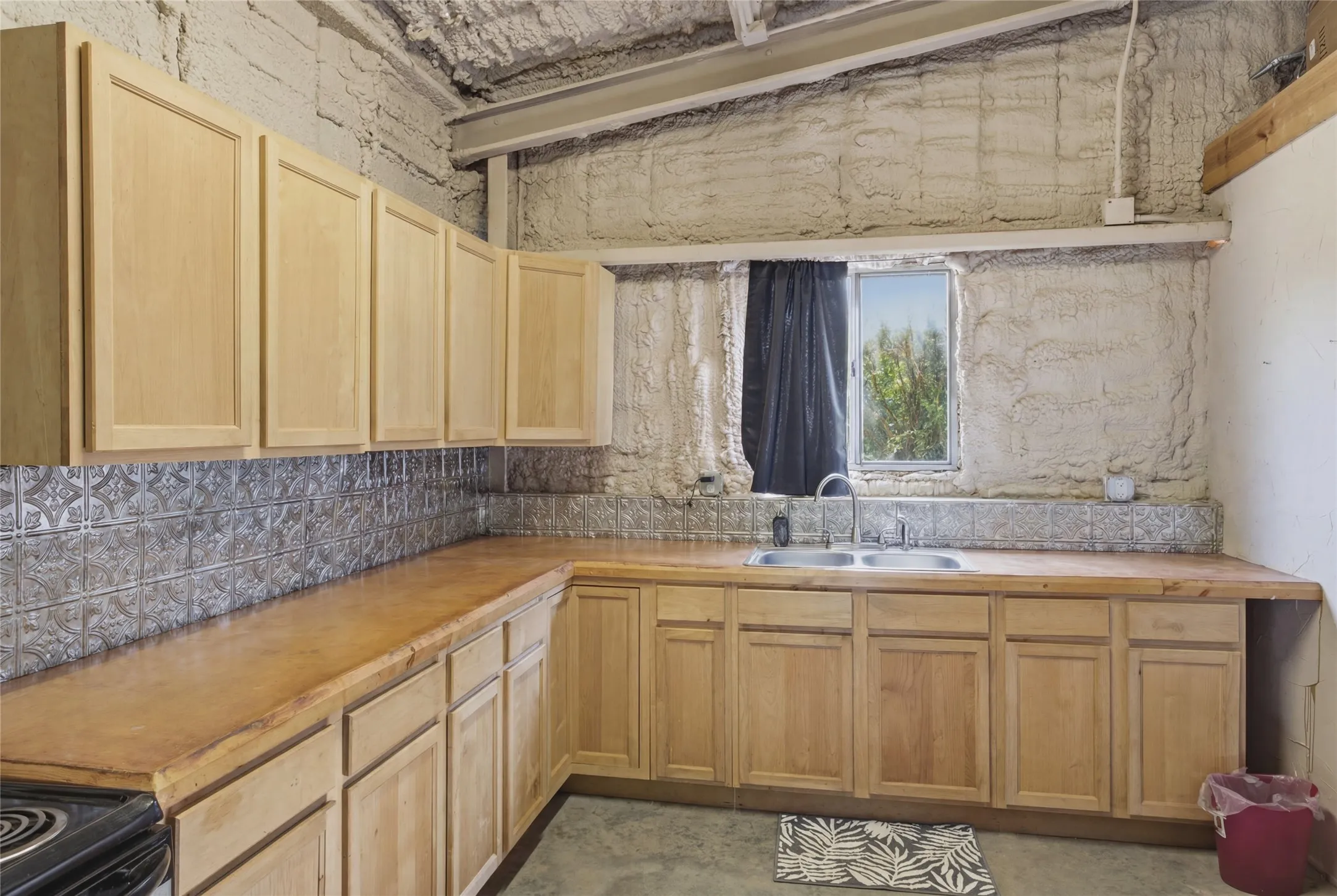 Single Family Residence For Sale in Delta County , 500 County Road 1300, Lake Creek, Texas 75450, 0, 1 Bathroom, Garage spaces, 900 Sqft, built in 2012, mls#21309162, Real Estate Agent in Lake Creek, Homes For Sale in Delta county, Homes For Sale in Lake Creek, Realtor in Lake Creek Texas, Real Estate Brokerage Independent Realty Texas, Luminita Cordes Realtor
