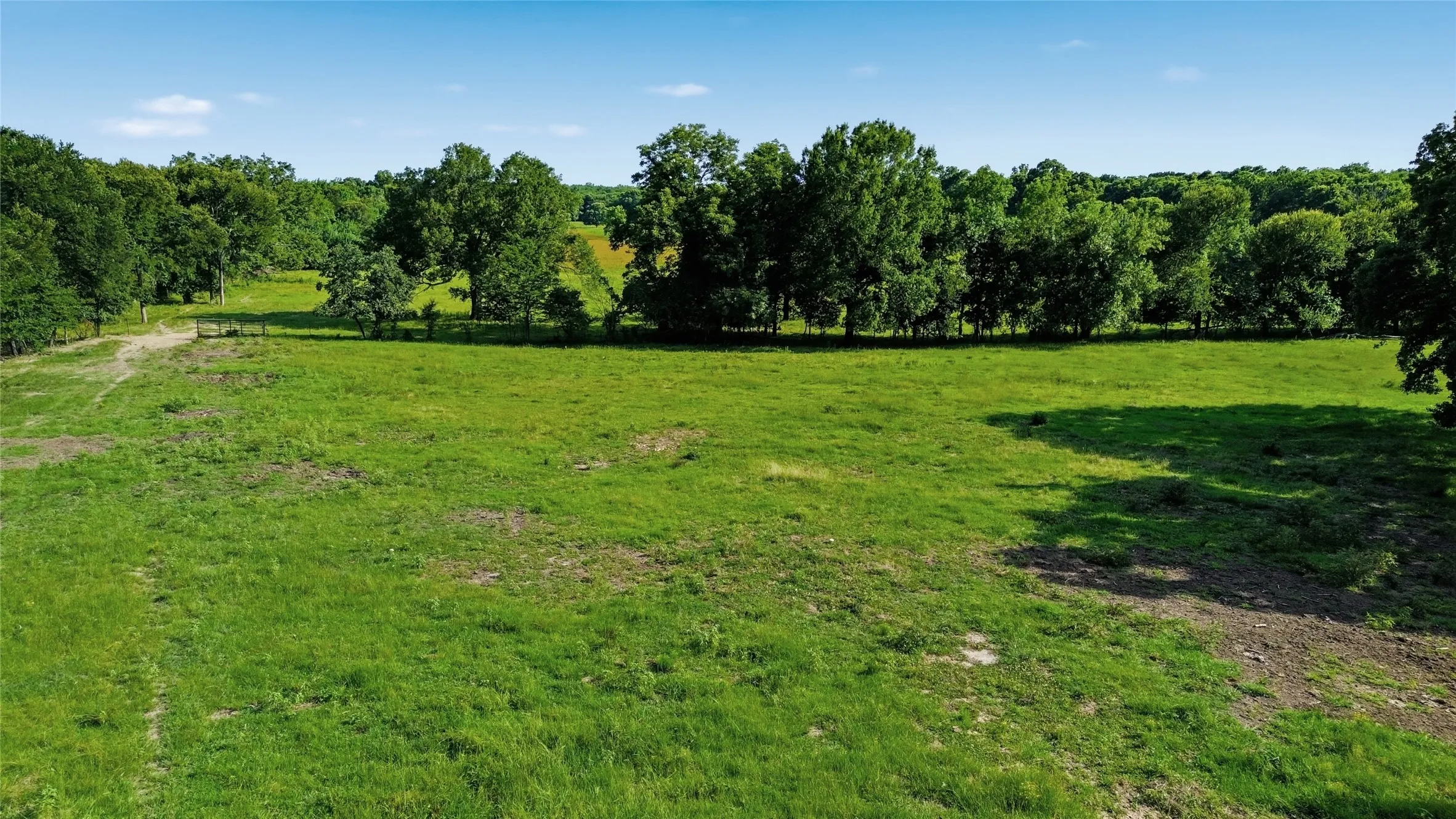 Single Family Residence For Sale in Delta County , 500 County Road 1300, Lake Creek, Texas 75450, 0, 1 Bathroom, Garage spaces, 900 Sqft, built in 2012, mls#21309162, Real Estate Agent in Lake Creek, Homes For Sale in Delta county, Homes For Sale in Lake Creek, Realtor in Lake Creek Texas, Real Estate Brokerage Independent Realty Texas, Luminita Cordes Realtor