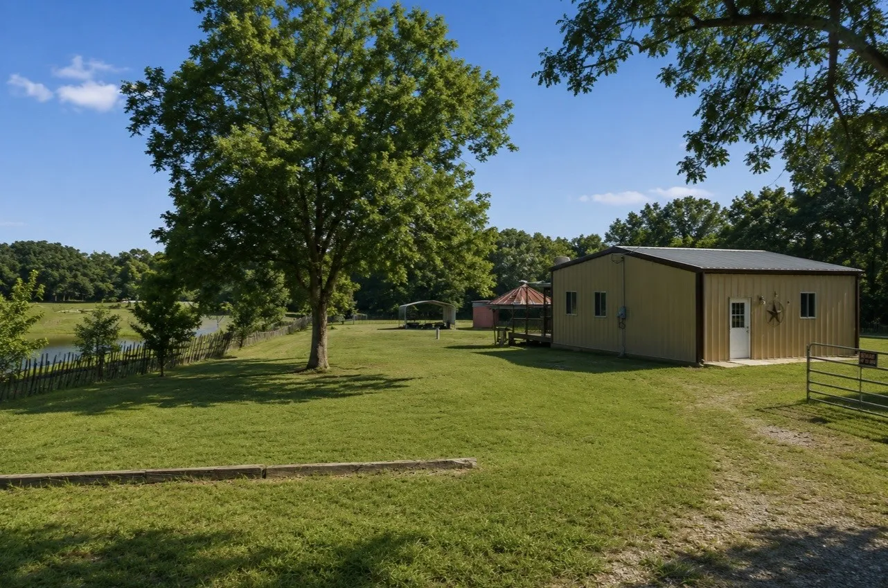 Single Family Residence For Sale in Delta County , 500 County Road 1300, Lake Creek, Texas 75450, 0, 1 Bathroom, Garage spaces, 900 Sqft, built in 2012, mls#21309162, Real Estate Agent in Lake Creek, Homes For Sale in Delta county, Homes For Sale in Lake Creek, Realtor in Lake Creek Texas, Real Estate Brokerage Independent Realty Texas, Luminita Cordes Realtor