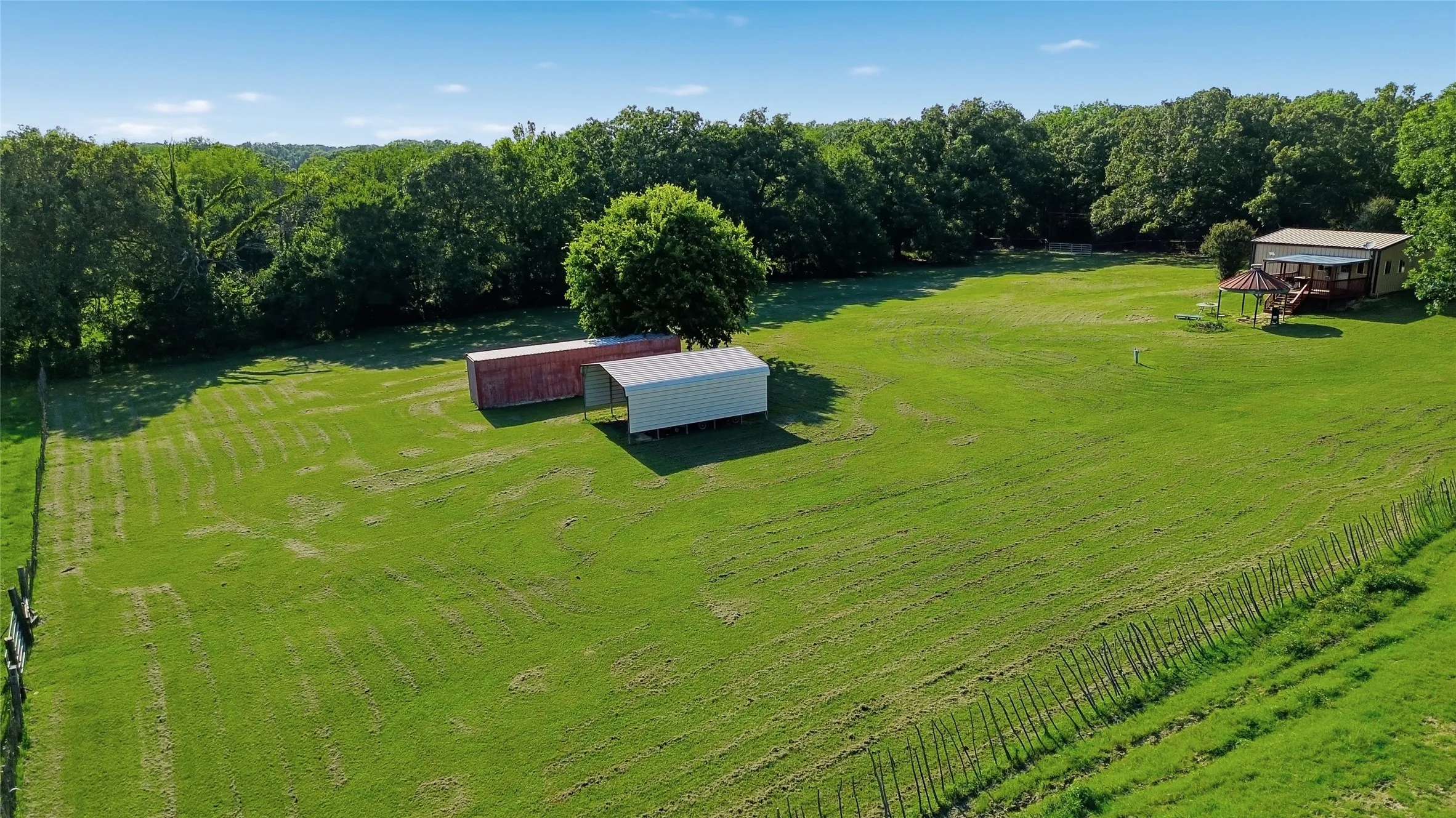 Single Family Residence For Sale in Delta County , 500 County Road 1300, Lake Creek, Texas 75450, 0, 1 Bathroom, Garage spaces, 900 Sqft, built in 2012, mls#21309162, Real Estate Agent in Lake Creek, Homes For Sale in Delta county, Homes For Sale in Lake Creek, Realtor in Lake Creek Texas, Real Estate Brokerage Independent Realty Texas, Luminita Cordes Realtor