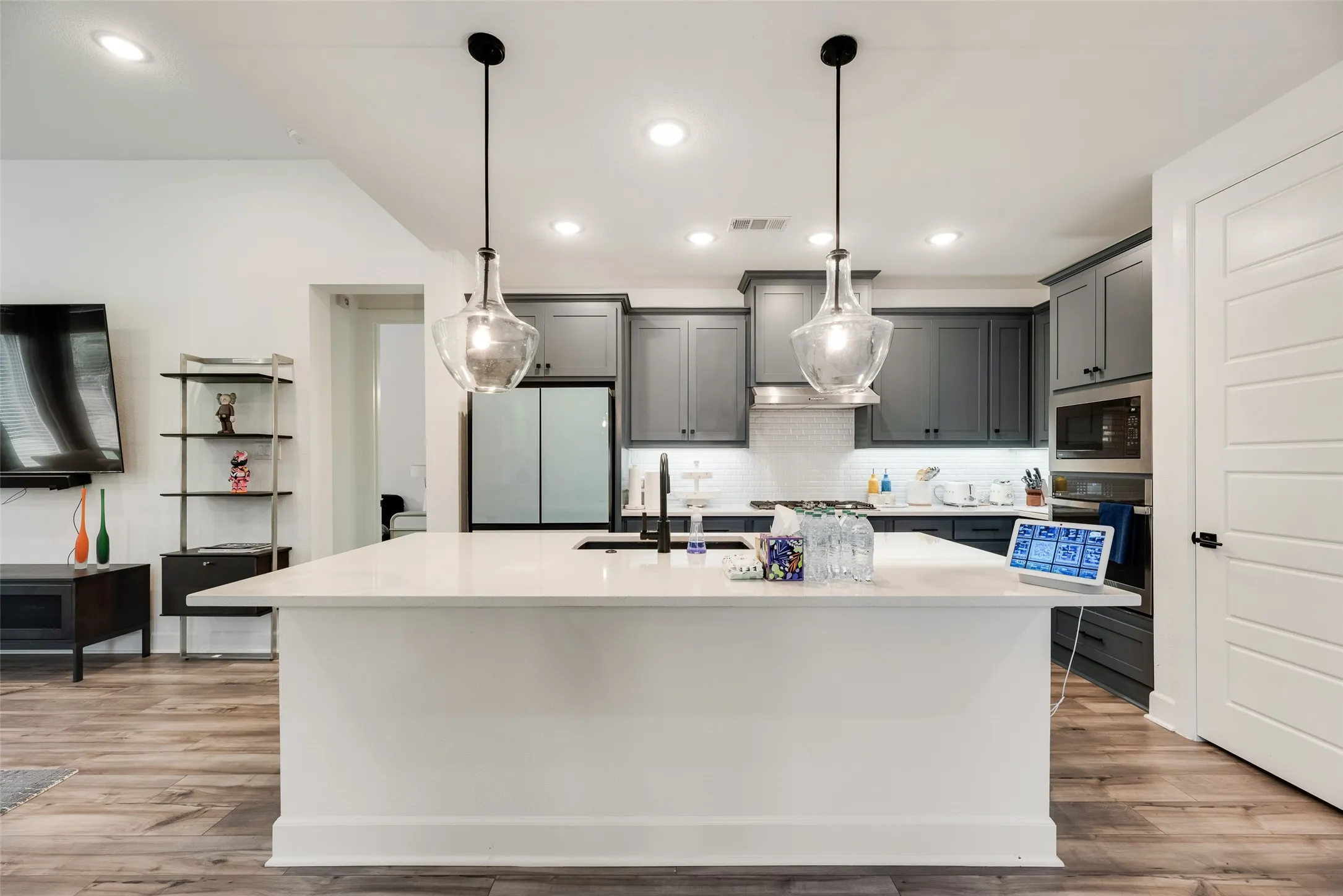 Single Family Residence For Sale in Denton County , 820 Filly, Aubrey, Texas 76227, 4 Bedrooms, 3 Bathrooms, 2 Garage spaces, 3,328 Sqft, built in 2023, Price $610,000, mls#21308500, Real Estate Agent in Aubrey, Homes For Sale in Denton county, Homes For Sale in Aubrey, Realtor in Aubrey Texas, Real Estate Brokerage Independent Realty Texas, Luminita Cordes Realtor