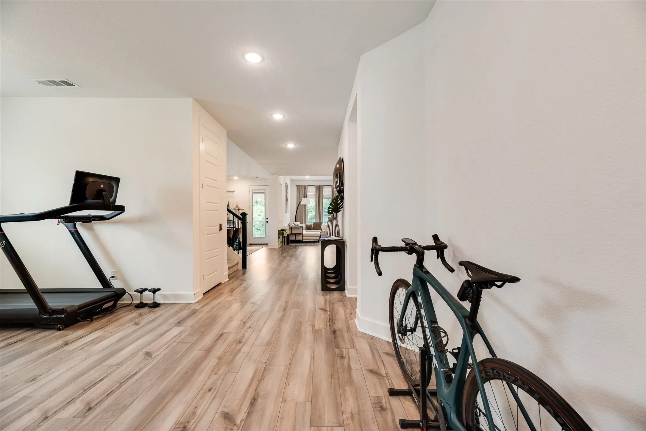 Single Family Residence For Sale in Denton County , 820 Filly, Aubrey, Texas 76227, 4 Bedrooms, 3 Bathrooms, 2 Garage spaces, 3,328 Sqft, built in 2023, Price $610,000, mls#21308500, Real Estate Agent in Aubrey, Homes For Sale in Denton county, Homes For Sale in Aubrey, Realtor in Aubrey Texas, Real Estate Brokerage Independent Realty Texas, Luminita Cordes Realtor