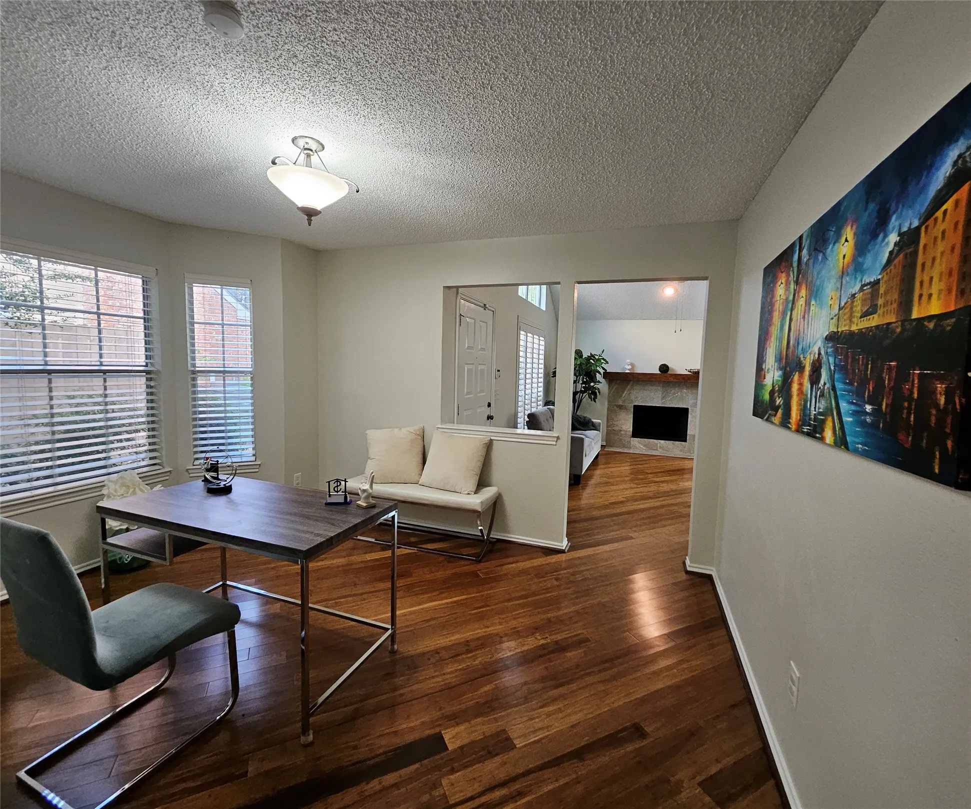 Townhouse For Sale in Collin County , 17910 Windflower Way 2004, Dallas, Texas 75252, 3 Bedroom, 3 Bathroom, Garage spaces, 1,555 Sqft, built in 1985, mls#21309214, Real Estate Agent in Dallas, Homes For Sale in Collin county, Homes For Sale in Dallas, Realtor in Dallas Texas, Real Estate Brokerage Independent Realty Texas, Luminita Cordes Realtor