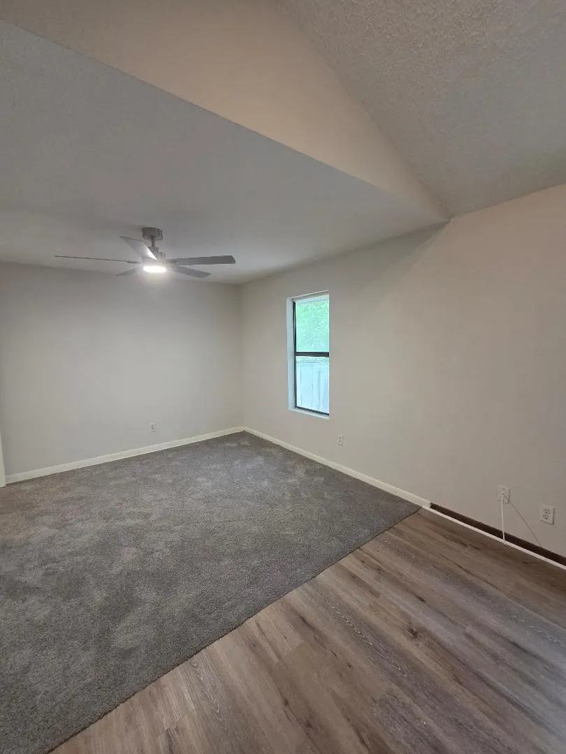 Single Family Residence For Rent in Tarrant County , 8109 Tinsley Lane, White Settlement, Texas 76108, 2 Bedroom, 2 Bathroom, Garage spaces, 1,358 Sqft, built in 1956, mls#21277415, Real Estate Agent in White Settlement, Homes For Rent in Tarrant county, Homes For Rent in White Settlement, Realtor in White Settlement Texas, Real Estate Brokerage Independent Realty Texas, Luminita Cordes Realtor