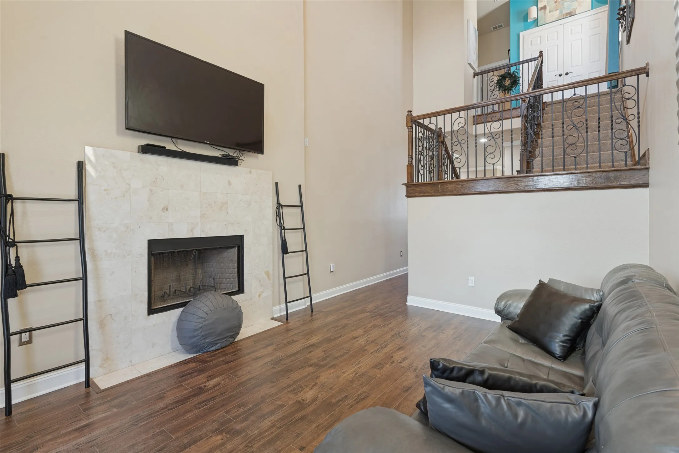 Single Family Residence For Sale in Kaufman County , 112 Brooks Street, Terrell, Texas 75160, 3 Bedroom, 3 Bathroom, 2 Garage spaces, 1,837 Sqft, built in 2018, mls#21309146, Real Estate Agent in Terrell, Homes For Sale in Kaufman county, Homes For Sale in Terrell, Realtor in Terrell Texas, Real Estate Brokerage Independent Realty Texas, Luminita Cordes Realtor