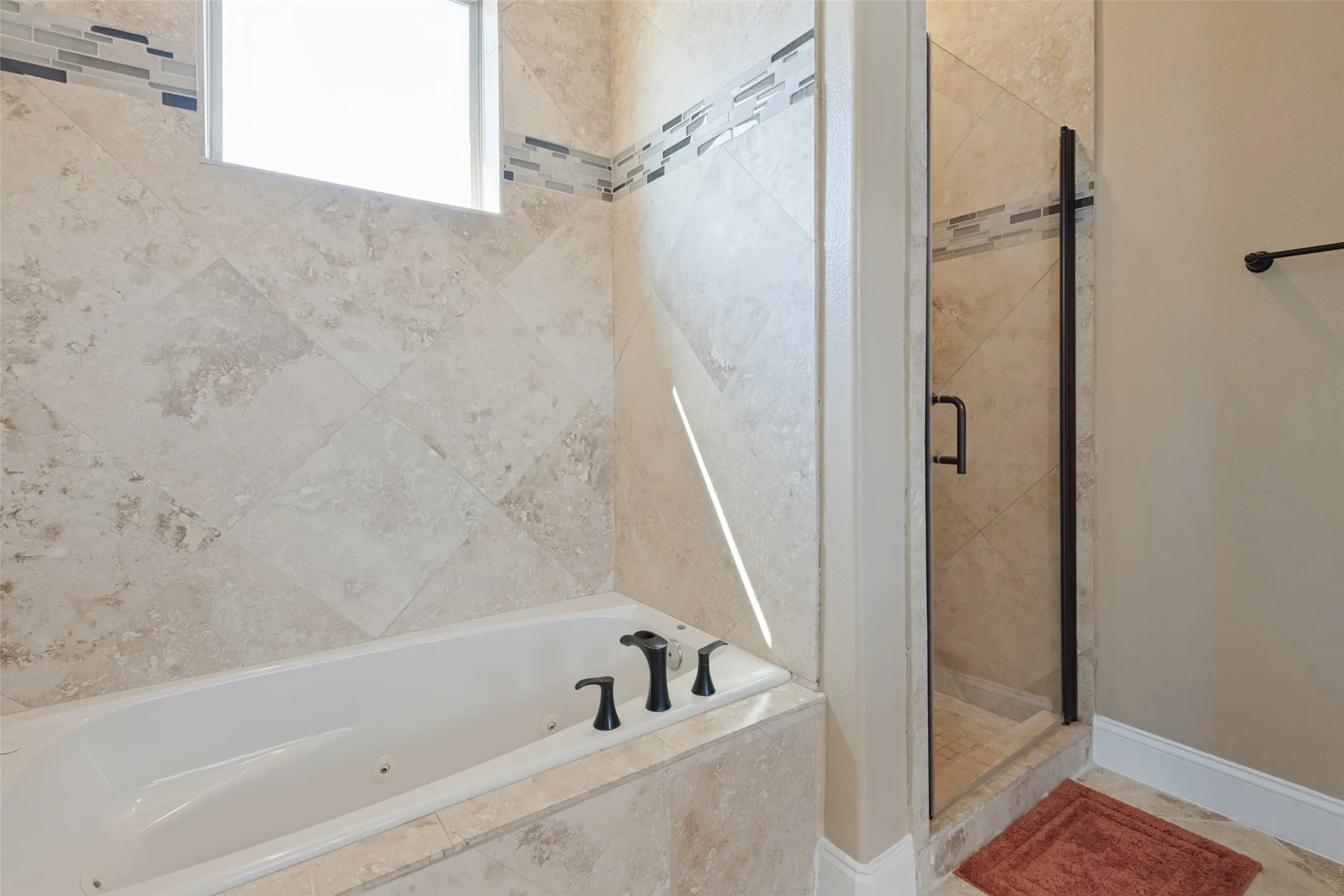 Single Family Residence For Sale in Kaufman County , 112 Brooks Street, Terrell, Texas 75160, 3 Bedroom, 3 Bathroom, 2 Garage spaces, 1,837 Sqft, built in 2018, mls#21309146, Real Estate Agent in Terrell, Homes For Sale in Kaufman county, Homes For Sale in Terrell, Realtor in Terrell Texas, Real Estate Brokerage Independent Realty Texas, Luminita Cordes Realtor