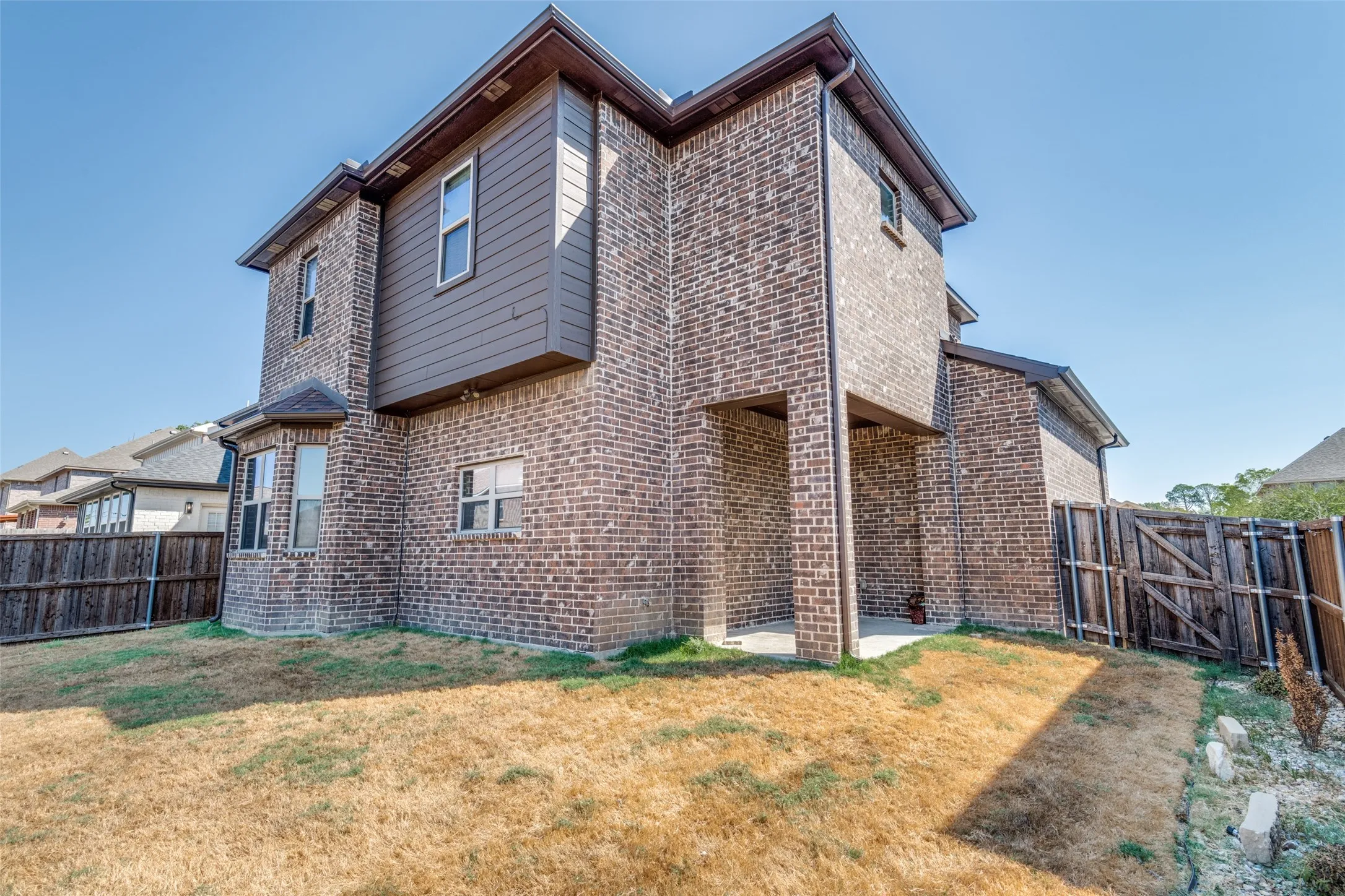 Single Family Residence For Sale in Kaufman County , 112 Brooks Street, Terrell, Texas 75160, 3 Bedroom, 3 Bathroom, 2 Garage spaces, 1,837 Sqft, built in 2018, mls#21309146, Real Estate Agent in Terrell, Homes For Sale in Kaufman county, Homes For Sale in Terrell, Realtor in Terrell Texas, Real Estate Brokerage Independent Realty Texas, Luminita Cordes Realtor