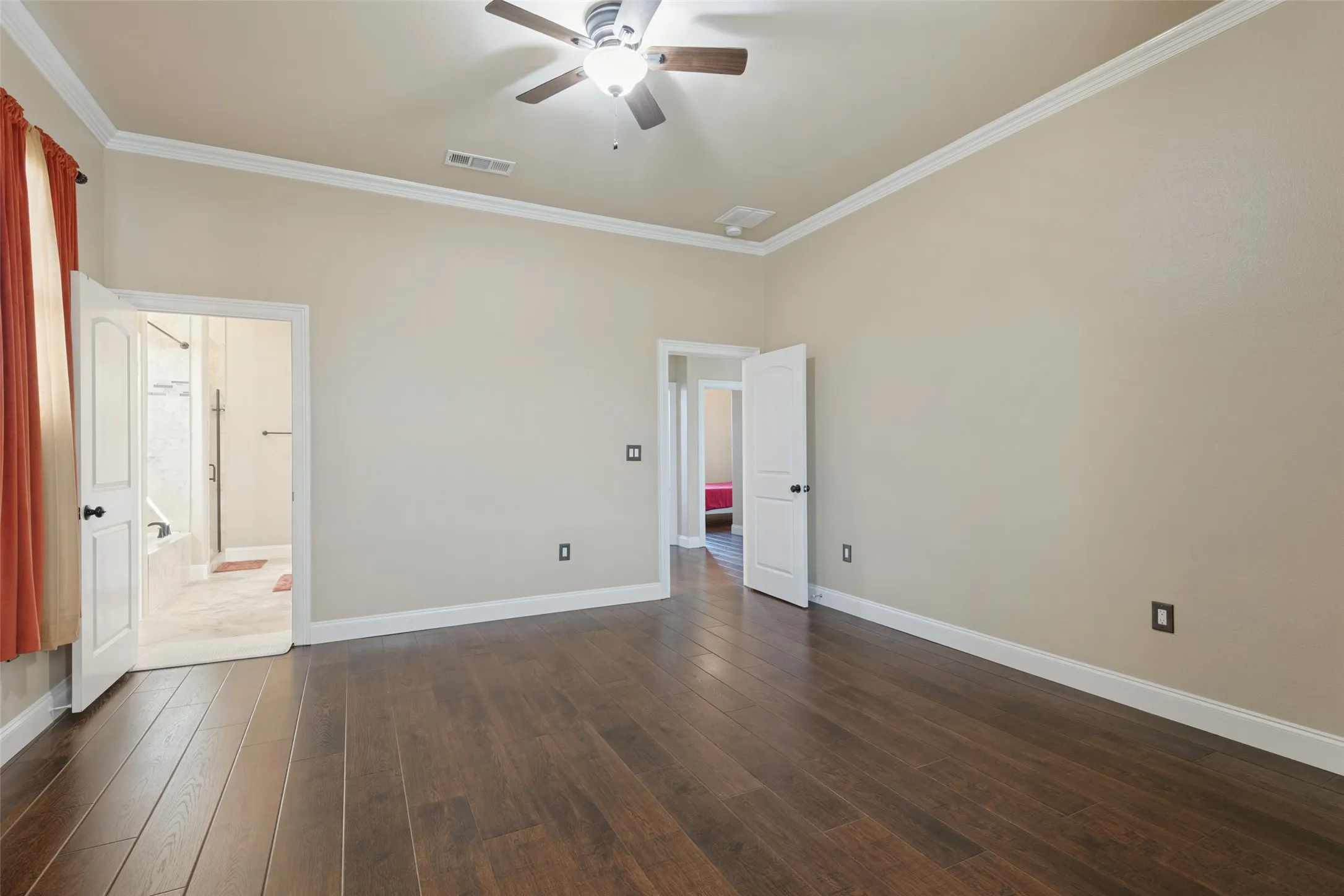Single Family Residence For Sale in Kaufman County , 112 Brooks Street, Terrell, Texas 75160, 3 Bedroom, 3 Bathroom, 2 Garage spaces, 1,837 Sqft, built in 2018, mls#21309146, Real Estate Agent in Terrell, Homes For Sale in Kaufman county, Homes For Sale in Terrell, Realtor in Terrell Texas, Real Estate Brokerage Independent Realty Texas, Luminita Cordes Realtor