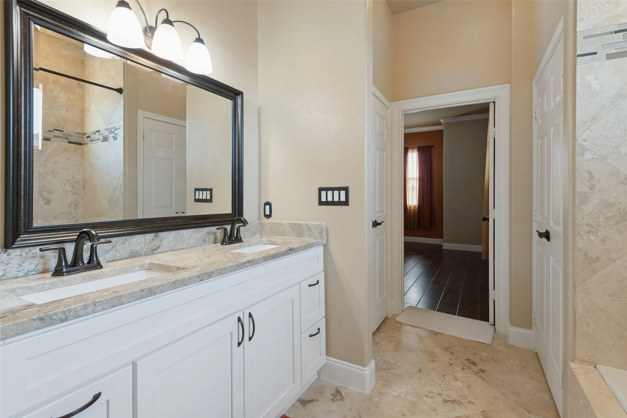 Single Family Residence For Sale in Kaufman County , 112 Brooks Street, Terrell, Texas 75160, 3 Bedroom, 3 Bathroom, 2 Garage spaces, 1,837 Sqft, built in 2018, mls#21309146, Real Estate Agent in Terrell, Homes For Sale in Kaufman county, Homes For Sale in Terrell, Realtor in Terrell Texas, Real Estate Brokerage Independent Realty Texas, Luminita Cordes Realtor
