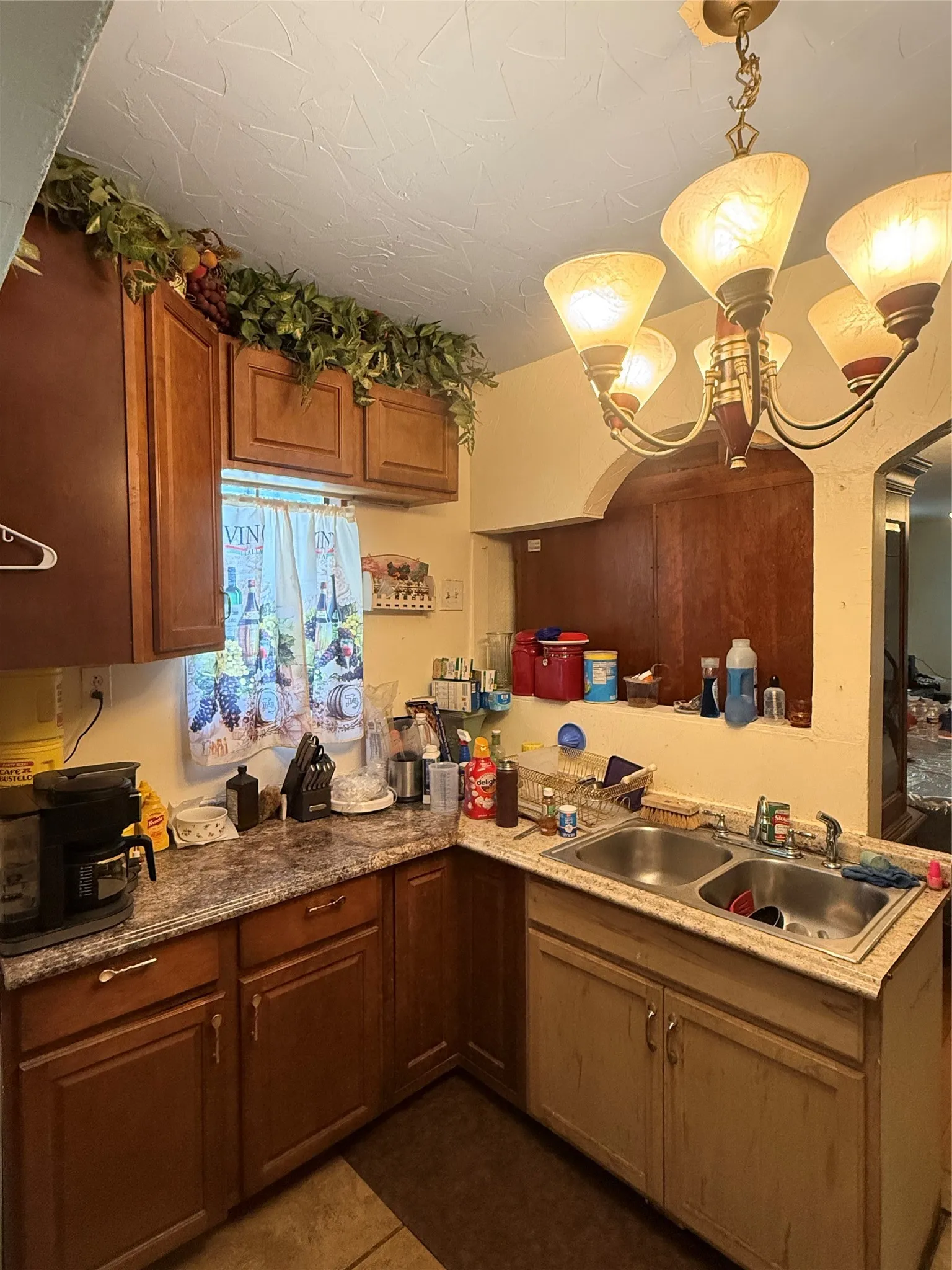 Single Family Residence For Sale in Dallas County , 2922 Reed Lane, Dallas, Texas 75215, 3 Bedrooms, 1 Bathroom, Garage spaces, 1,200 Sqft, built in 1926, Price $170,000, mls#21309335, Real Estate Agent in Dallas, Homes For Sale in Dallas county, Homes For Sale in Dallas, Realtor in Dallas Texas, Real Estate Brokerage Independent Realty Texas, Luminita Cordes Realtor