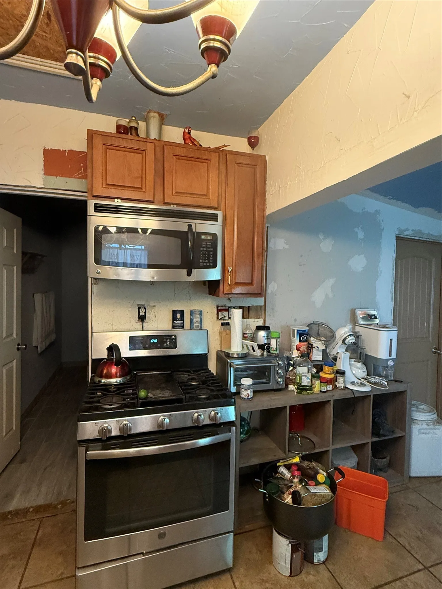 Single Family Residence For Sale in Dallas County , 2922 Reed Lane, Dallas, Texas 75215, 3 Bedrooms, 1 Bathroom, Garage spaces, 1,200 Sqft, built in 1926, Price $170,000, mls#21309335, Real Estate Agent in Dallas, Homes For Sale in Dallas county, Homes For Sale in Dallas, Realtor in Dallas Texas, Real Estate Brokerage Independent Realty Texas, Luminita Cordes Realtor
