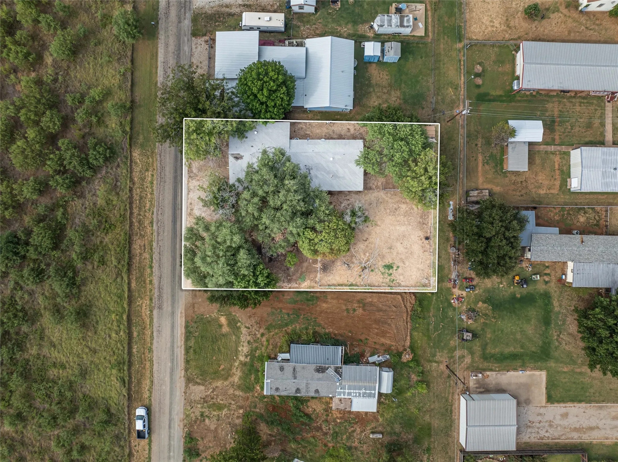 Mobile Home For Sale in Stephens County , 122 County Road 306, Breckenridge, Texas 76424, 4 Bedroom, 2 Bathroom, 1 Garage spaces, 1,696 Sqft, built in 1980, Price $80,000, mls#21309328, Real Estate Agent in Breckenridge, Homes For Sale in Stephens county, Homes For Sale in Breckenridge, Realtor in Breckenridge Texas, Real Estate Brokerage Independent Realty Texas, Luminita Cordes Realtor