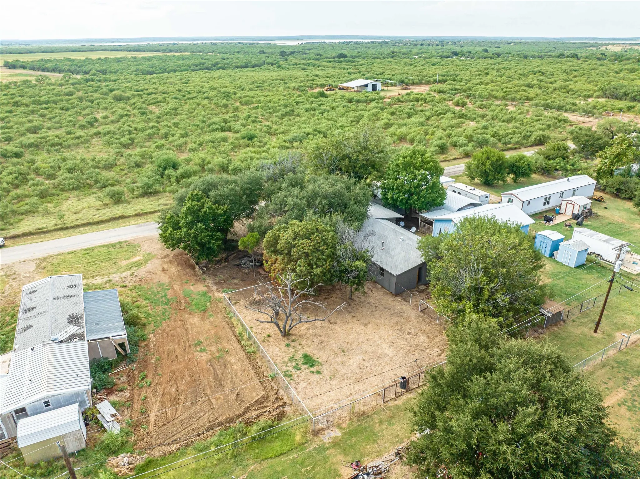 Mobile Home For Sale in Stephens County , 122 County Road 306, Breckenridge, Texas 76424, 4 Bedroom, 2 Bathroom, 1 Garage spaces, 1,696 Sqft, built in 1980, Price $80,000, mls#21309328, Real Estate Agent in Breckenridge, Homes For Sale in Stephens county, Homes For Sale in Breckenridge, Realtor in Breckenridge Texas, Real Estate Brokerage Independent Realty Texas, Luminita Cordes Realtor