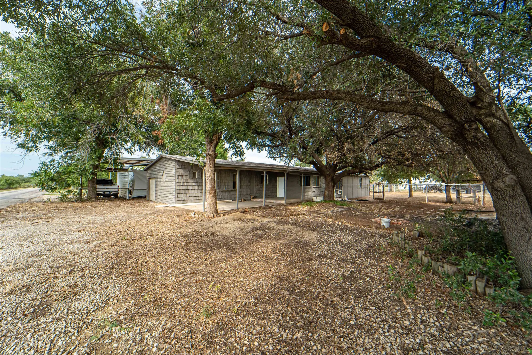 Mobile Home For Sale in Stephens County , 122 County Road 306, Breckenridge, Texas 76424, 4 Bedroom, 2 Bathroom, 1 Garage spaces, 1,696 Sqft, built in 1980, Price $80,000, mls#21309328, Real Estate Agent in Breckenridge, Homes For Sale in Stephens county, Homes For Sale in Breckenridge, Realtor in Breckenridge Texas, Real Estate Brokerage Independent Realty Texas, Luminita Cordes Realtor