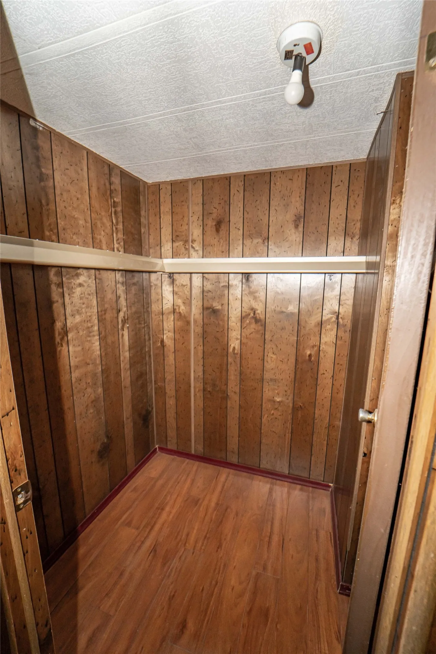 Mobile Home For Sale in Stephens County , 122 County Road 306, Breckenridge, Texas 76424, 4 Bedroom, 2 Bathroom, 1 Garage spaces, 1,696 Sqft, built in 1980, Price $80,000, mls#21309328, Real Estate Agent in Breckenridge, Homes For Sale in Stephens county, Homes For Sale in Breckenridge, Realtor in Breckenridge Texas, Real Estate Brokerage Independent Realty Texas, Luminita Cordes Realtor