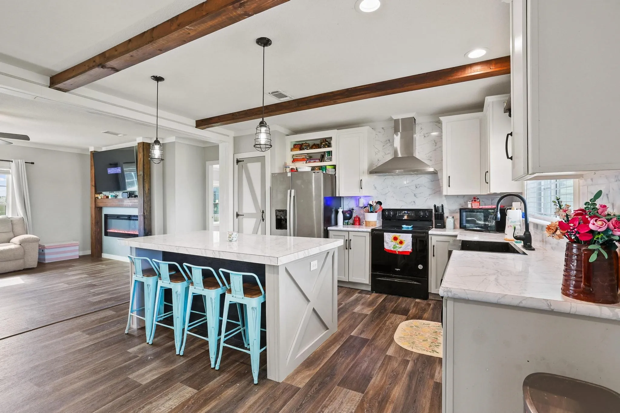 Mobile Home For Sale in Collin County , 10950 County Road 632, Blue Ridge, Texas 75424, 5 Bedroom, 3 Bathroom, Garage spaces, 2,220 Sqft, built in 2022, mls#21257461, Real Estate Agent in Blue Ridge, Homes For Sale in Collin county, Homes For Sale in Blue Ridge, Realtor in Blue Ridge Texas, Real Estate Brokerage Independent Realty Texas, Luminita Cordes Realtor