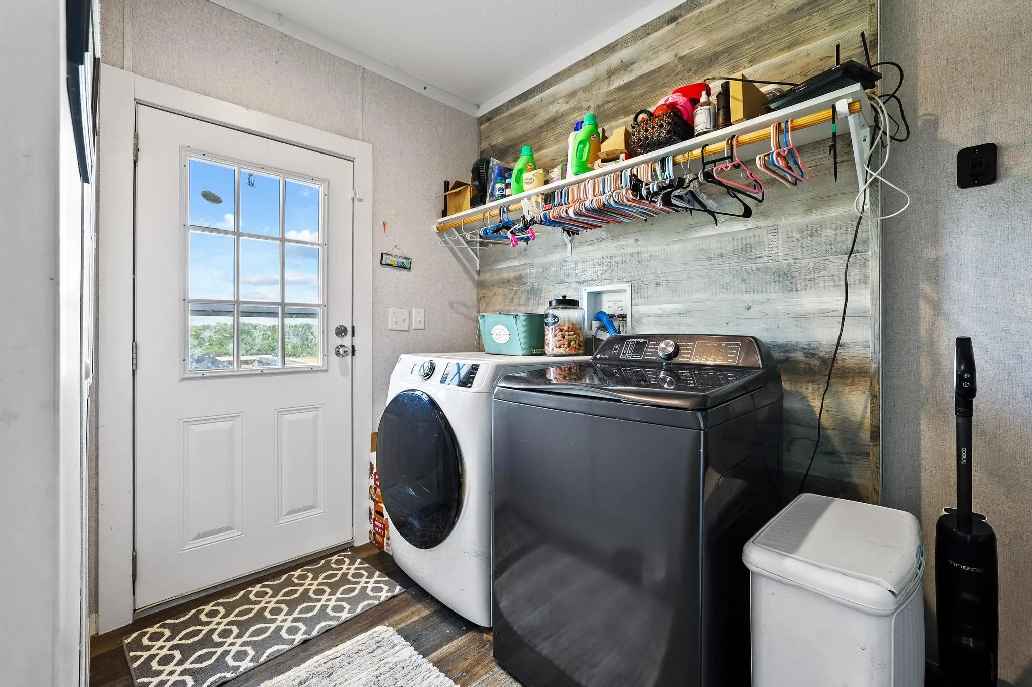 Mobile Home For Sale in Collin County , 10950 County Road 632, Blue Ridge, Texas 75424, 5 Bedroom, 3 Bathroom, Garage spaces, 2,220 Sqft, built in 2022, mls#21257461, Real Estate Agent in Blue Ridge, Homes For Sale in Collin county, Homes For Sale in Blue Ridge, Realtor in Blue Ridge Texas, Real Estate Brokerage Independent Realty Texas, Luminita Cordes Realtor