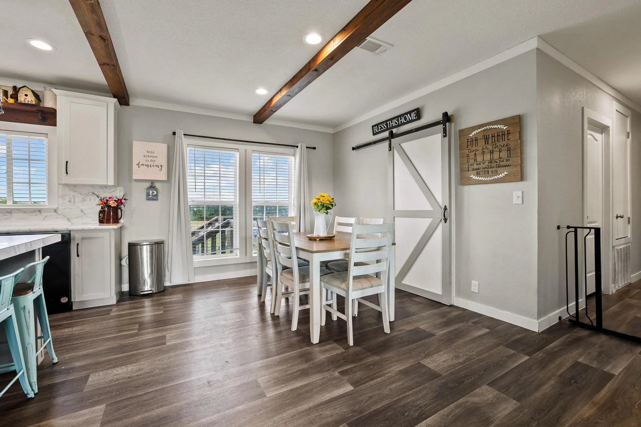 Mobile Home For Sale in Collin County , 10950 County Road 632, Blue Ridge, Texas 75424, 5 Bedroom, 3 Bathroom, Garage spaces, 2,220 Sqft, built in 2022, mls#21257461, Real Estate Agent in Blue Ridge, Homes For Sale in Collin county, Homes For Sale in Blue Ridge, Realtor in Blue Ridge Texas, Real Estate Brokerage Independent Realty Texas, Luminita Cordes Realtor