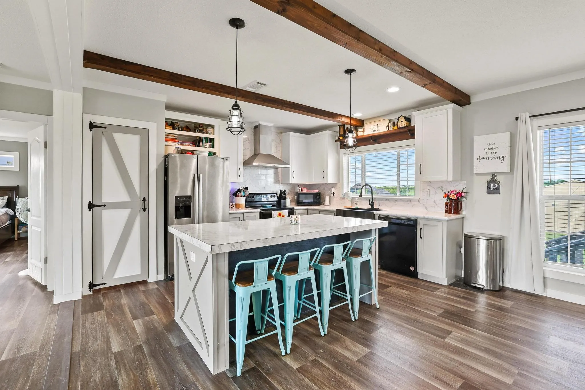 Mobile Home For Sale in Collin County , 10950 County Road 632, Blue Ridge, Texas 75424, 5 Bedroom, 3 Bathroom, Garage spaces, 2,220 Sqft, built in 2022, mls#21257461, Real Estate Agent in Blue Ridge, Homes For Sale in Collin county, Homes For Sale in Blue Ridge, Realtor in Blue Ridge Texas, Real Estate Brokerage Independent Realty Texas, Luminita Cordes Realtor