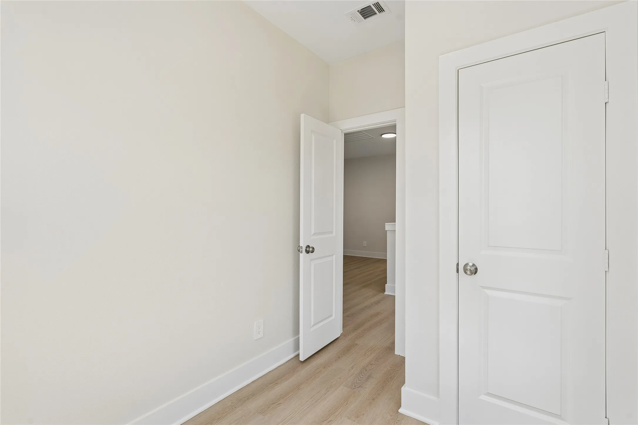 Single Family Residence For Sale in Tarrant County , 0 Cottonwood Street, Fort Worth, Texas 76111, 4 Bedroom, 3 Bathroom, 2 Garage spaces, 1,652 Sqft, built in 2026, mls#21308523, Real Estate Agent in Fort Worth, Homes For Sale in Tarrant county, Homes For Sale in Fort Worth, Realtor in Fort Worth Texas, Real Estate Brokerage Independent Realty Texas, Luminita Cordes Realtor
