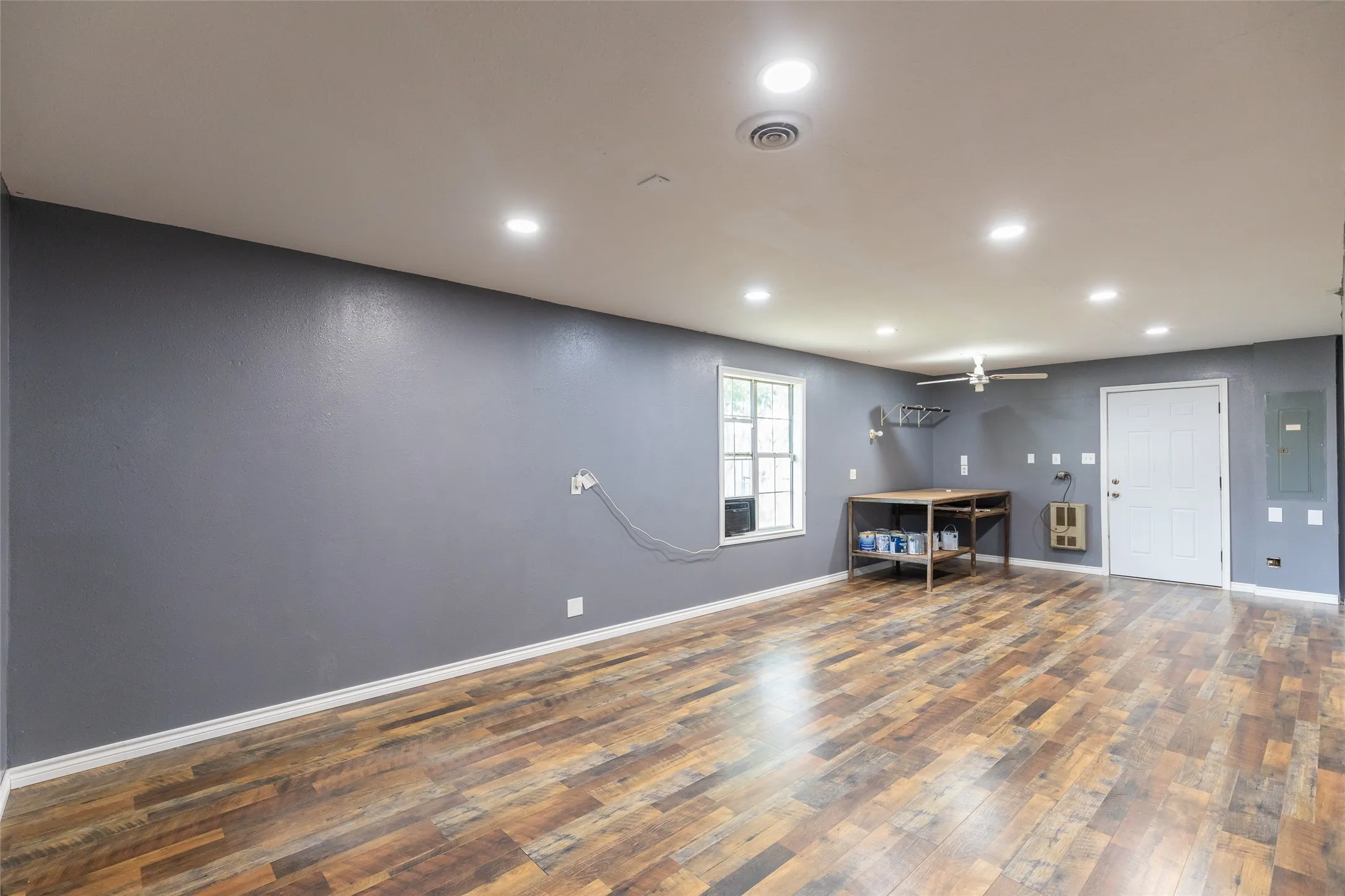 Single Family Residence For Sale in Taylor County , 1844 Fm 1750, Abilene, Texas 79602, 3 Bedroom, 2 Bathroom, 6 Garage spaces, 1,454 Sqft, built in 1999, mls#21308814, Real Estate Agent in Abilene, Homes For Sale in Taylor county, Homes For Sale in Abilene, Realtor in Abilene Texas, Real Estate Brokerage Independent Realty Texas, Luminita Cordes Realtor