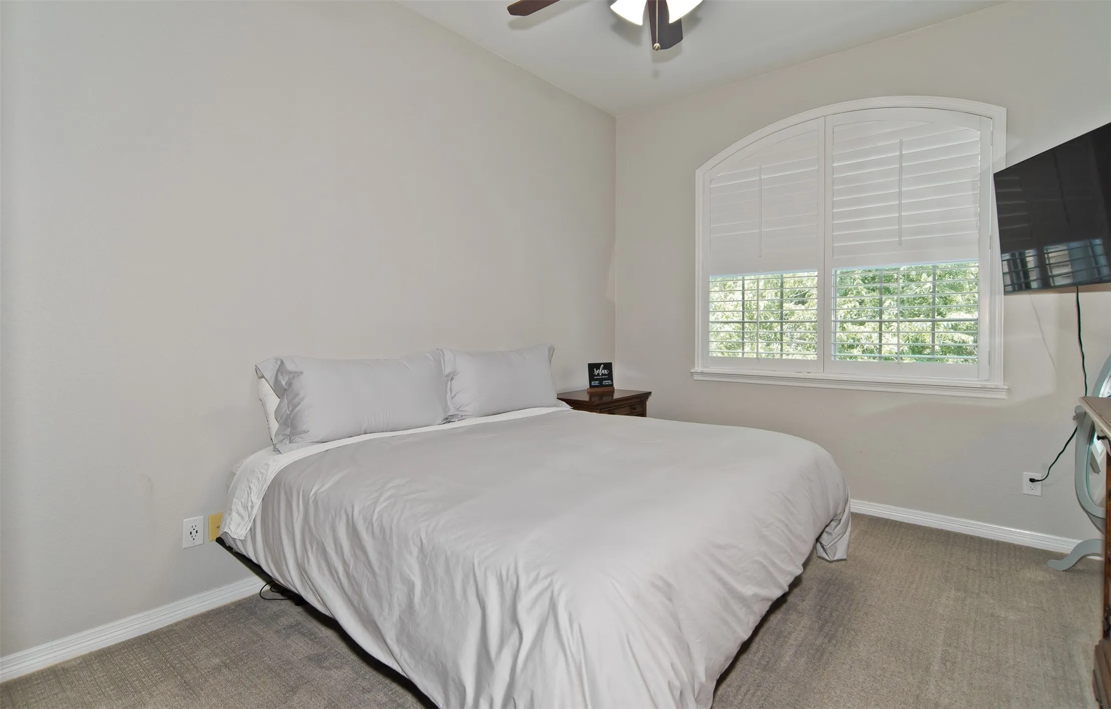 Single Family Residence For Sale in Tarrant County , 6208 Riverview Circle, Fort Worth, Texas 76112, 4 Bedroom, 3 Bathroom, 3 Garage spaces, 4,200 Sqft, built in 2005, mls#21309345, Real Estate Agent in Fort Worth, Homes For Sale in Tarrant county, Homes For Sale in Fort Worth, Realtor in Fort Worth Texas, Real Estate Brokerage Independent Realty Texas, Luminita Cordes Realtor