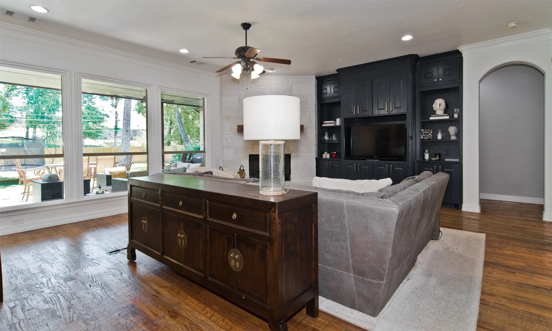 Single Family Residence For Sale in Tarrant County , 6208 Riverview Circle, Fort Worth, Texas 76112, 4 Bedroom, 3 Bathroom, 3 Garage spaces, 4,200 Sqft, built in 2005, mls#21309345, Real Estate Agent in Fort Worth, Homes For Sale in Tarrant county, Homes For Sale in Fort Worth, Realtor in Fort Worth Texas, Real Estate Brokerage Independent Realty Texas, Luminita Cordes Realtor