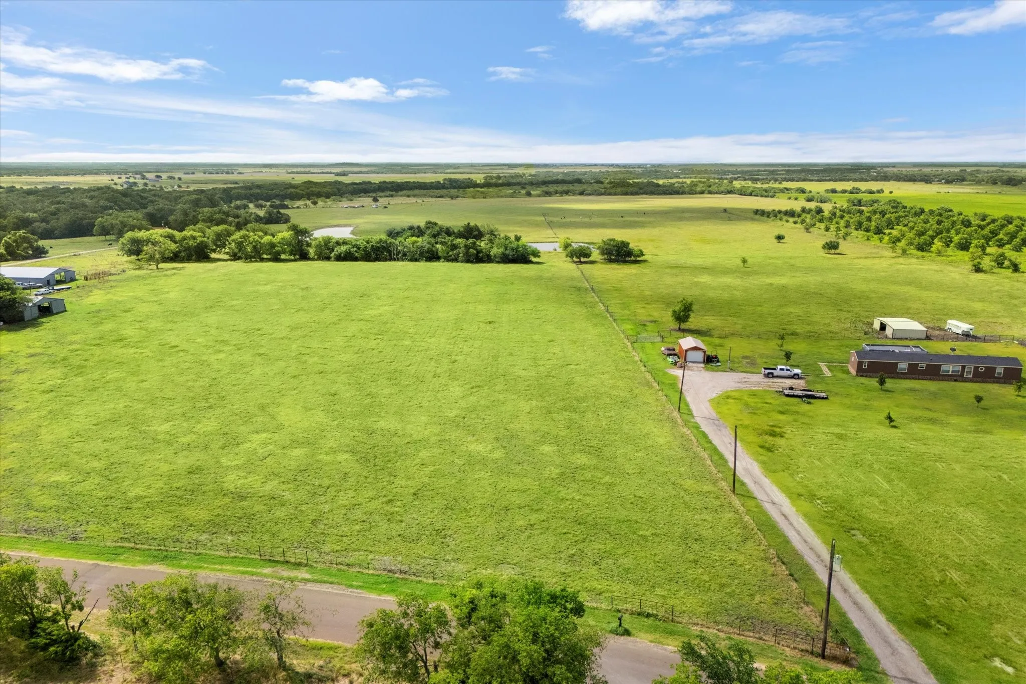 Lot for sale extends back approximately 784 feet.