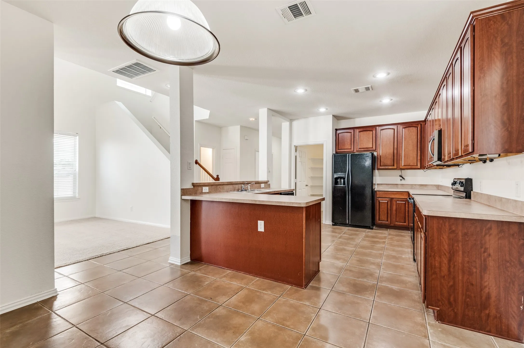 Single Family Residence For Sale in Denton County , 10256 Franklin Drive, Providence Village, Texas 76227, 3 Bedrooms, 3 Bathrooms, 2 Garage spaces, 2,067 Sqft, built in 2004, Price $294,500, mls#21307335, Real Estate Agent in Providence Village, Homes For Sale in Denton county, Homes For Sale in Providence Village, Realtor in Providence Village Texas, Real Estate Brokerage Independent Realty Texas, Luminita Cordes Realtor