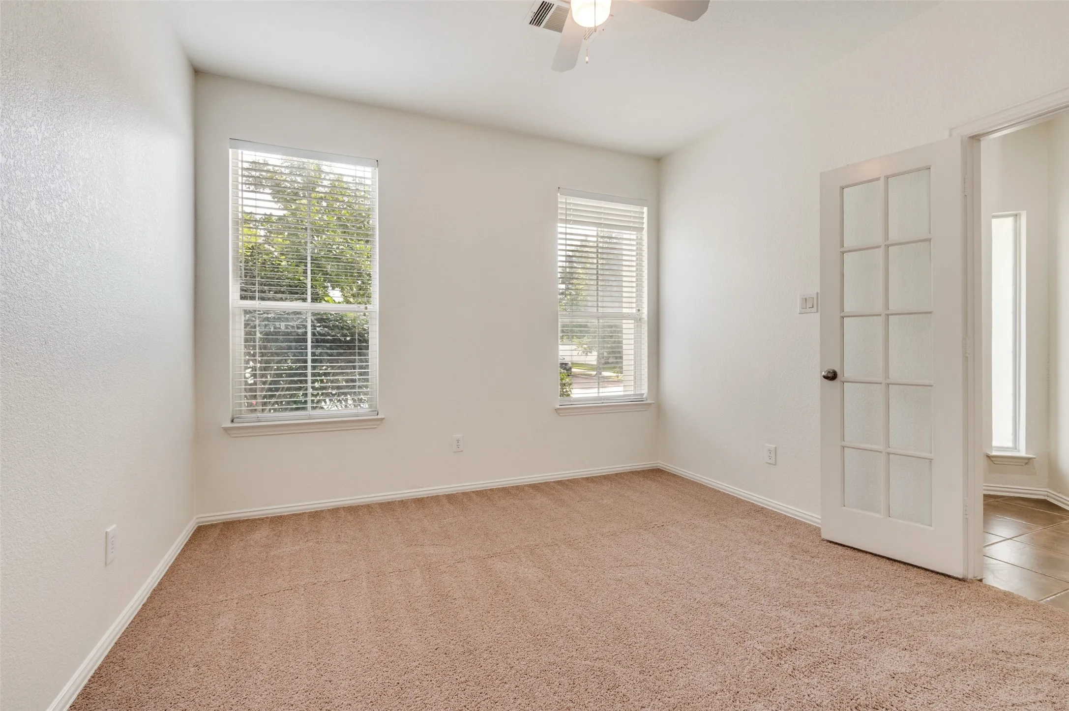 Single Family Residence For Sale in Denton County , 10256 Franklin Drive, Providence Village, Texas 76227, 3 Bedrooms, 3 Bathrooms, 2 Garage spaces, 2,067 Sqft, built in 2004, Price $294,500, mls#21307335, Real Estate Agent in Providence Village, Homes For Sale in Denton county, Homes For Sale in Providence Village, Realtor in Providence Village Texas, Real Estate Brokerage Independent Realty Texas, Luminita Cordes Realtor