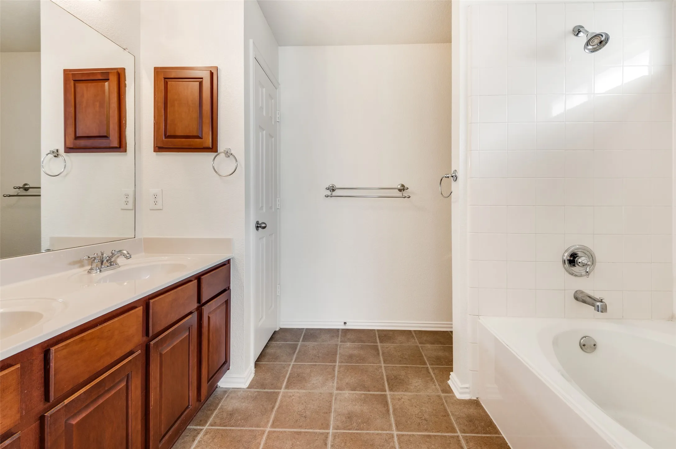 Single Family Residence For Sale in Denton County , 10256 Franklin Drive, Providence Village, Texas 76227, 3 Bedrooms, 3 Bathrooms, 2 Garage spaces, 2,067 Sqft, built in 2004, Price $294,500, mls#21307335, Real Estate Agent in Providence Village, Homes For Sale in Denton county, Homes For Sale in Providence Village, Realtor in Providence Village Texas, Real Estate Brokerage Independent Realty Texas, Luminita Cordes Realtor