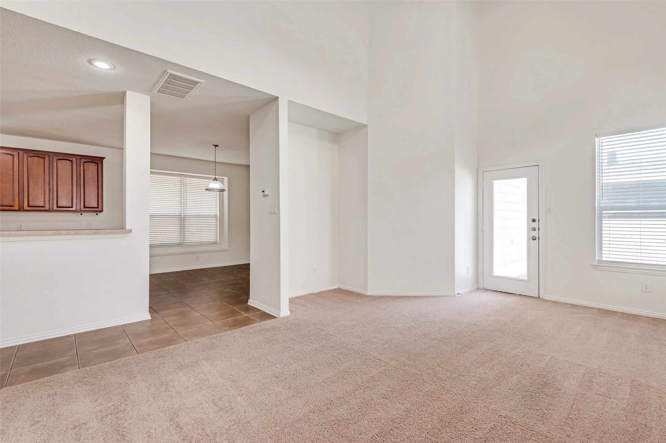 Single Family Residence For Sale in Denton County , 10256 Franklin Drive, Providence Village, Texas 76227, 3 Bedrooms, 3 Bathrooms, 2 Garage spaces, 2,067 Sqft, built in 2004, Price $294,500, mls#21307335, Real Estate Agent in Providence Village, Homes For Sale in Denton county, Homes For Sale in Providence Village, Realtor in Providence Village Texas, Real Estate Brokerage Independent Realty Texas, Luminita Cordes Realtor
