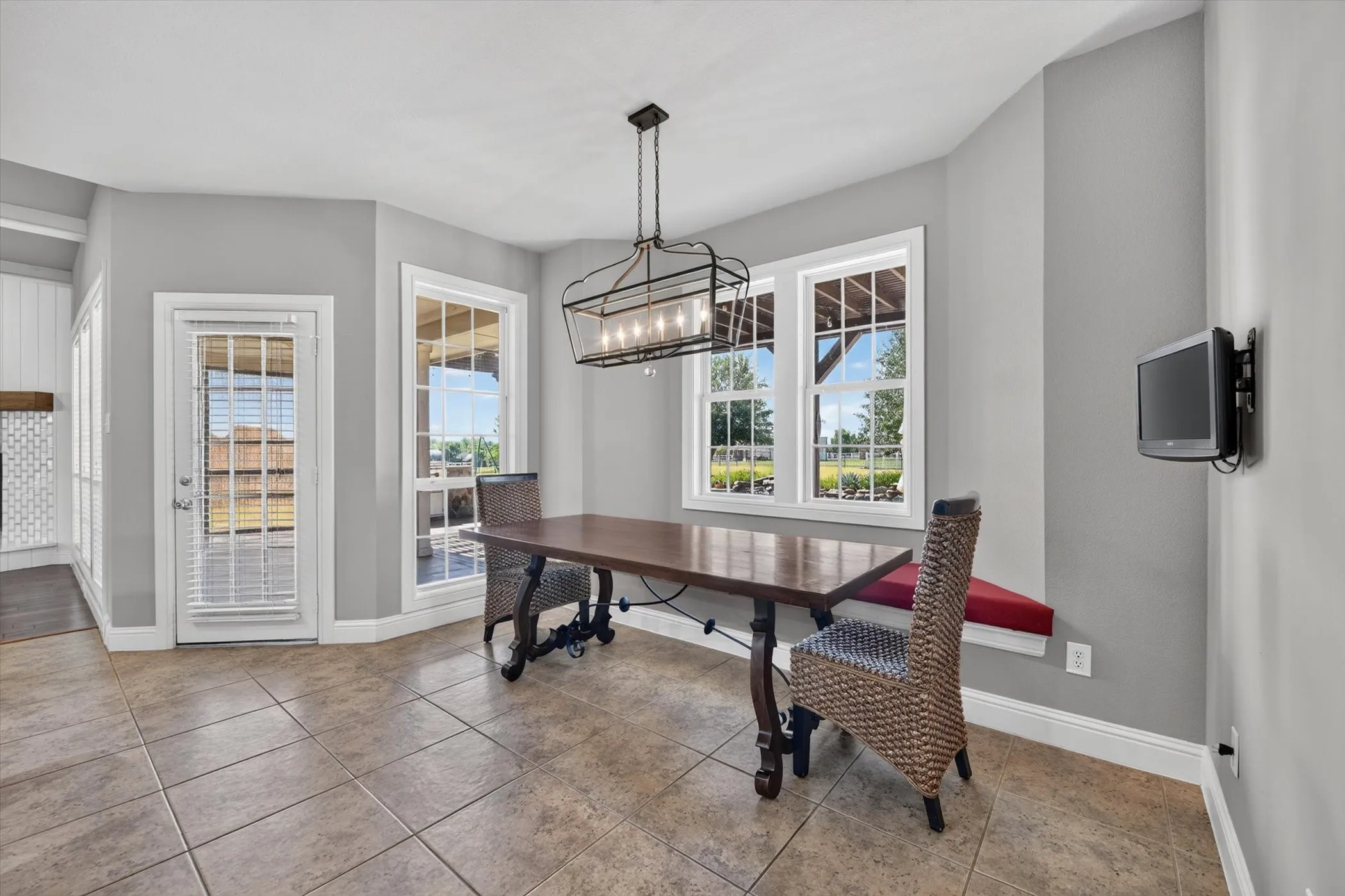 Single Family Residence For Sale in Tarrant County , 14024 Scenic Ridge Road, Haslet, Texas 76052, 3 Bedroom, 4 Bathroom, 2 Garage spaces, 3,091 Sqft, built in 2006, mls#21309417, Real Estate Agent in Haslet, Homes For Sale in Tarrant county, Homes For Sale in Haslet, Realtor in Haslet Texas, Real Estate Brokerage Independent Realty Texas, Luminita Cordes Realtor