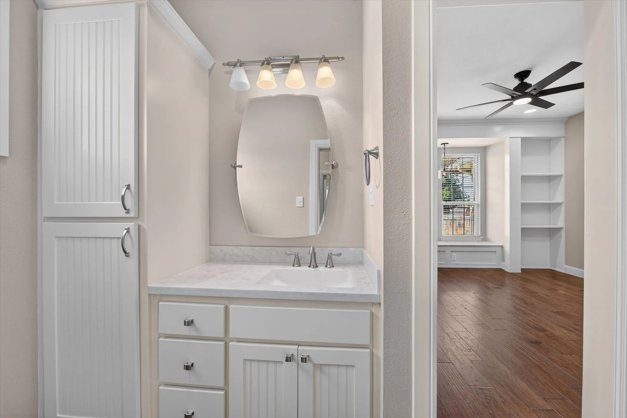 Single Family Residence For Sale in Tarrant County , 14024 Scenic Ridge Road, Haslet, Texas 76052, 3 Bedroom, 4 Bathroom, 2 Garage spaces, 3,091 Sqft, built in 2006, mls#21309417, Real Estate Agent in Haslet, Homes For Sale in Tarrant county, Homes For Sale in Haslet, Realtor in Haslet Texas, Real Estate Brokerage Independent Realty Texas, Luminita Cordes Realtor