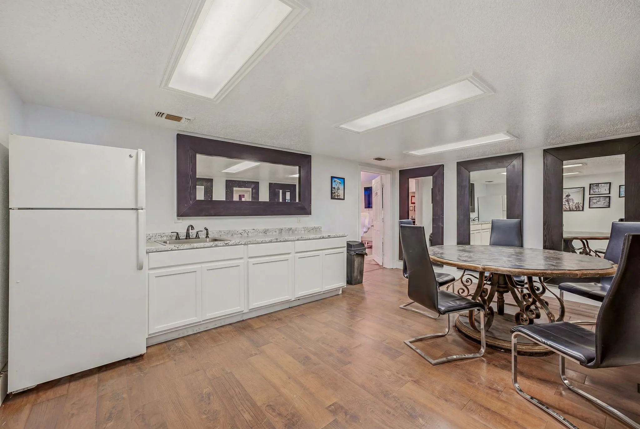 Industrial For Sale in Denton County , 1024 Us-377 A, Pilot Point, Texas 76258, 0, 0, Garage spaces, 0 Sqft, built in 1982, mls#21292004, Real Estate Agent in Pilot Point, Homes For Sale in Denton county, Homes For Sale in Pilot Point, Realtor in Pilot Point Texas, Real Estate Brokerage Independent Realty Texas, Luminita Cordes Realtor