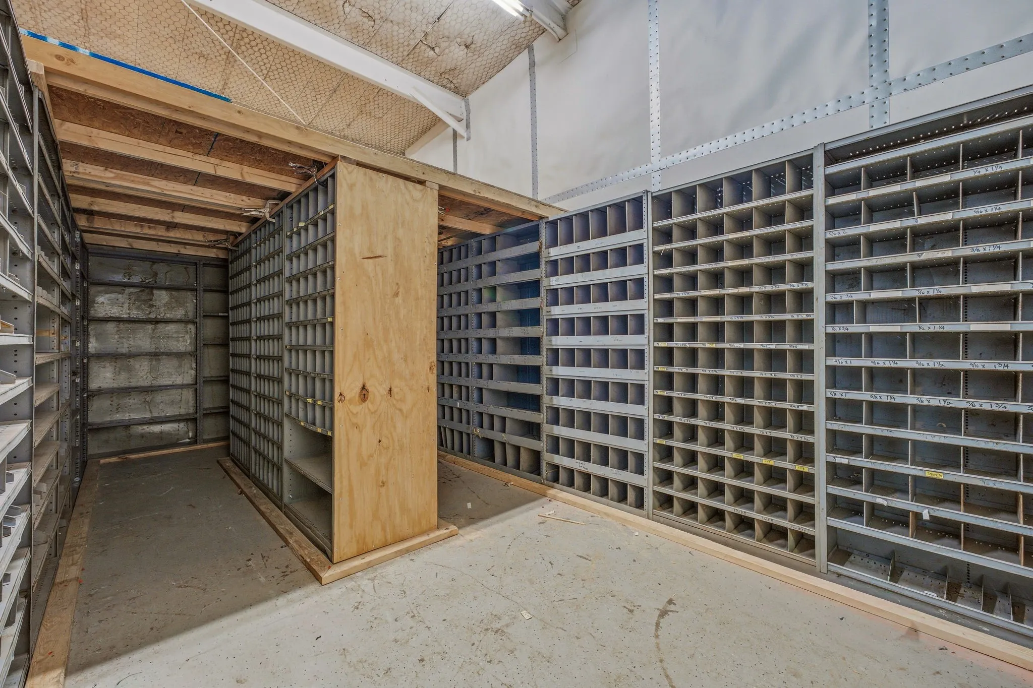 Industrial For Sale in Denton County , 1024 Us-377 A, Pilot Point, Texas 76258, 0, 0, Garage spaces, 0 Sqft, built in 1982, mls#21292004, Real Estate Agent in Pilot Point, Homes For Sale in Denton county, Homes For Sale in Pilot Point, Realtor in Pilot Point Texas, Real Estate Brokerage Independent Realty Texas, Luminita Cordes Realtor