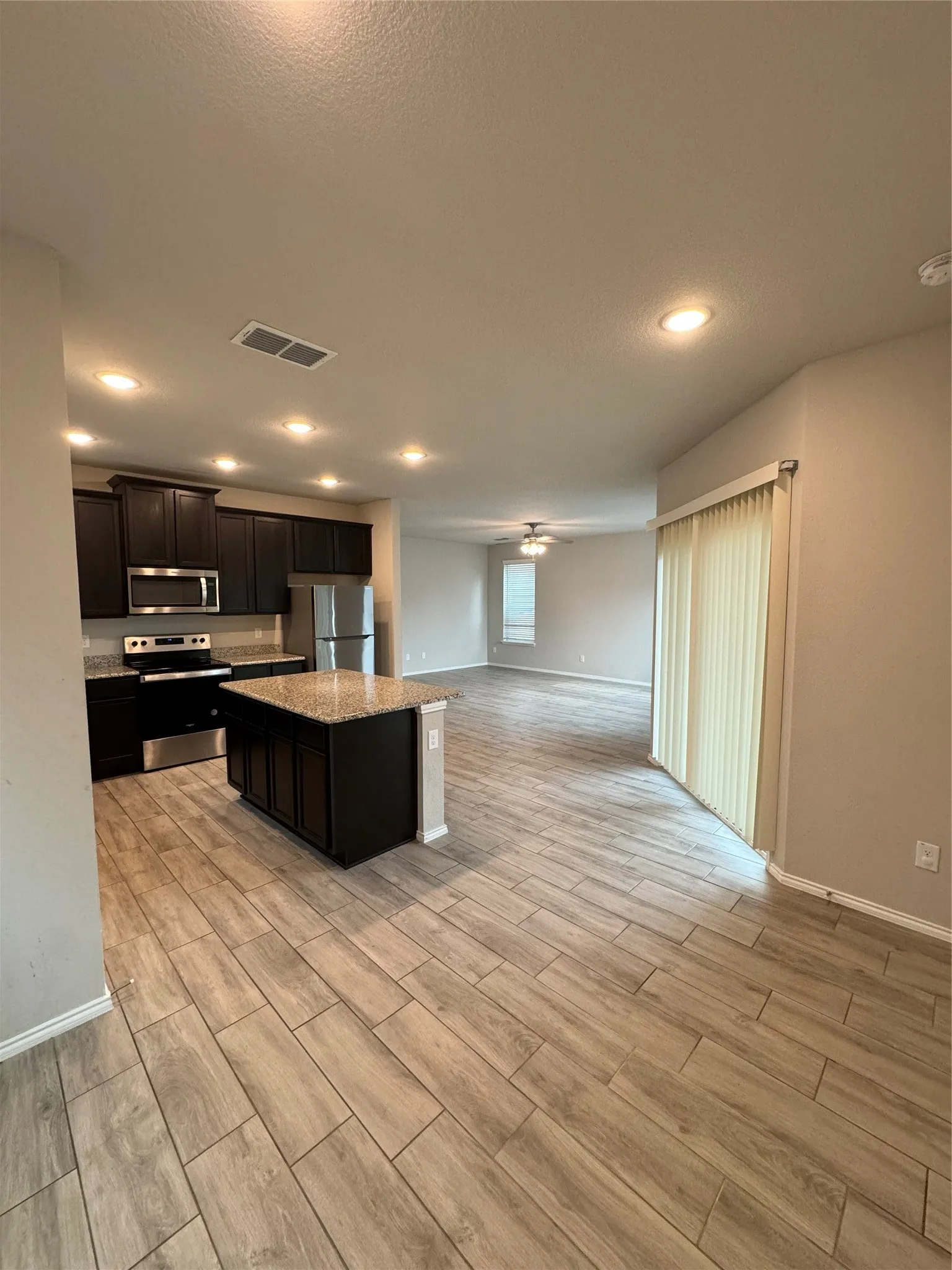 Single Family Residence For Rent in Denton County , 6033 Seguin Court, Providence Village, Texas 76227, 4 Bedroom, 3 Bathroom, 2 Garage spaces, 2,061 Sqft, built in 2022, mls#21309428, Real Estate Agent in Providence Village, Homes For Rent in Denton county, Homes For Rent in Providence Village, Realtor in Providence Village Texas, Real Estate Brokerage Independent Realty Texas, Luminita Cordes Realtor