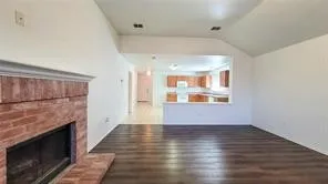 Single Family Residence For Rent in Dallas County , 5727 Hunters Bend Lane, Dallas, Texas 75249, 3 Bedroom, 2 Bathroom, 2 Garage spaces, 1,736 Sqft, built in 2003, mls#21307765, Real Estate Agent in Dallas, Homes For Rent in Dallas county, Homes For Rent in Dallas, Realtor in Dallas Texas, Real Estate Brokerage Independent Realty Texas, Luminita Cordes Realtor
