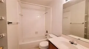 Single Family Residence For Rent in Dallas County , 5727 Hunters Bend Lane, Dallas, Texas 75249, 3 Bedroom, 2 Bathroom, 2 Garage spaces, 1,736 Sqft, built in 2003, mls#21307765, Real Estate Agent in Dallas, Homes For Rent in Dallas county, Homes For Rent in Dallas, Realtor in Dallas Texas, Real Estate Brokerage Independent Realty Texas, Luminita Cordes Realtor