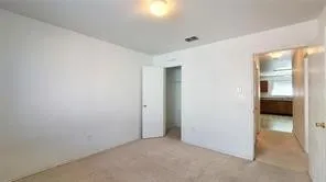 Single Family Residence For Rent in Dallas County , 5727 Hunters Bend Lane, Dallas, Texas 75249, 3 Bedroom, 2 Bathroom, 2 Garage spaces, 1,736 Sqft, built in 2003, mls#21307765, Real Estate Agent in Dallas, Homes For Rent in Dallas county, Homes For Rent in Dallas, Realtor in Dallas Texas, Real Estate Brokerage Independent Realty Texas, Luminita Cordes Realtor