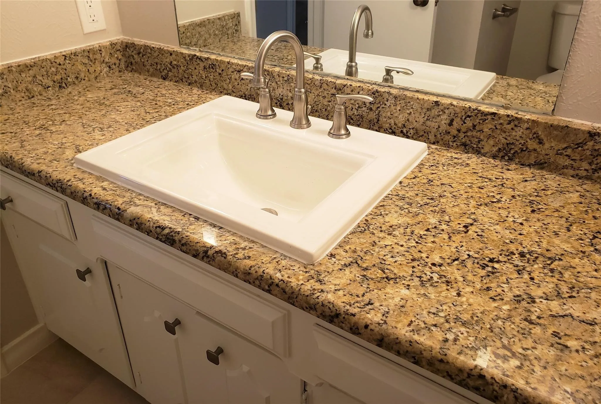 Granite countertops.