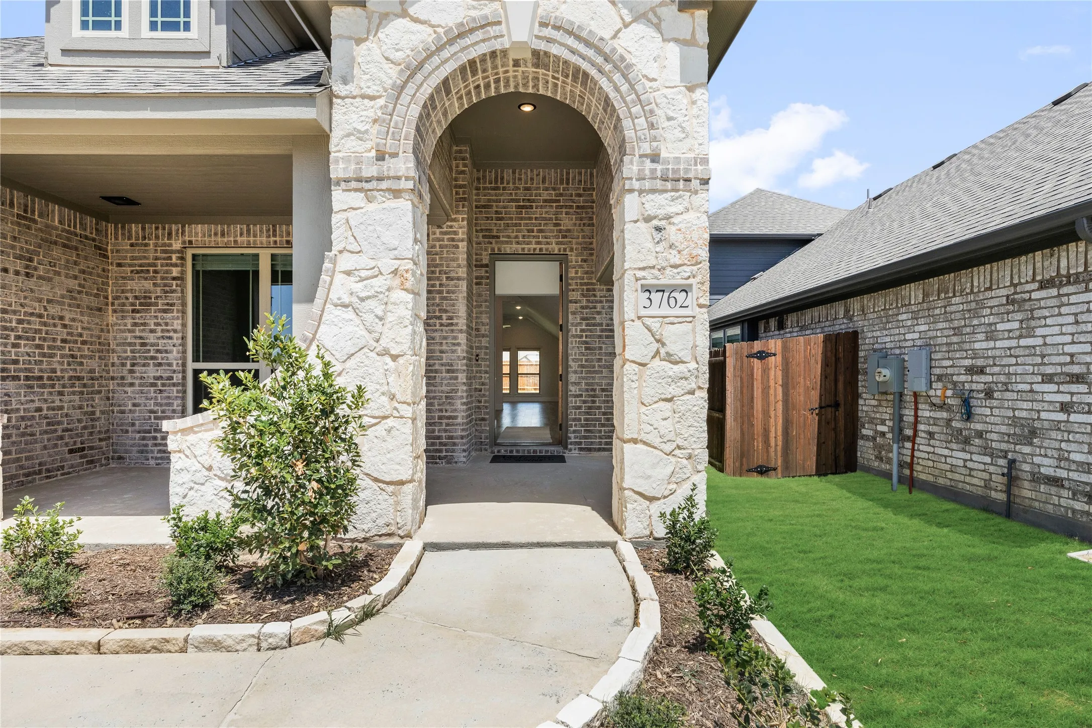 Single Family Residence For Sale in Kaufman County , 3762 Brookgreen Lane, Kaufman, Texas 75142, 4 Bedroom, 3 Bathroom, 2 Garage spaces, 2,333 Sqft, built in 2026, mls#21309478, Real Estate Agent in Kaufman, Homes For Sale in Kaufman county, Homes For Sale in Kaufman, Realtor in Kaufman Texas, Real Estate Brokerage Independent Realty Texas, Luminita Cordes Realtor
