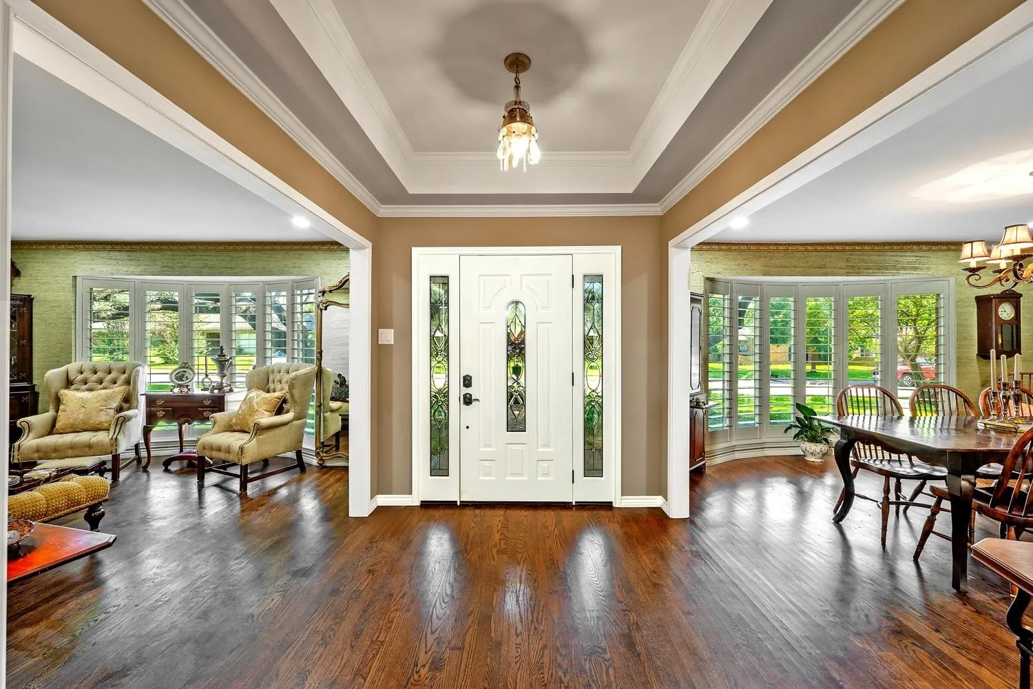 Single Family Residence For Sale in Dallas County , 7240 Hunters Ridge, Dallas, Texas 75248, 5 Bedrooms, 3 Bathrooms, 2 Garage spaces, 2,633 Sqft, built in 1972, Price $955,000, mls#21309484, Real Estate Agent in Dallas, Homes For Sale in Dallas county, Homes For Sale in Dallas, Realtor in Dallas Texas, Real Estate Brokerage Independent Realty Texas, Luminita Cordes Realtor