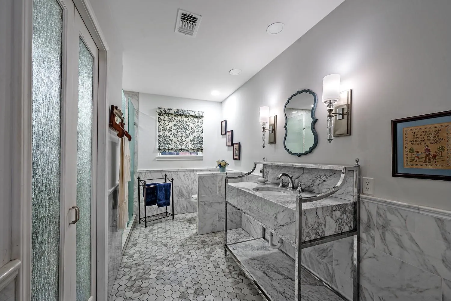 Single Family Residence For Sale in Dallas County , 7240 Hunters Ridge, Dallas, Texas 75248, 5 Bedrooms, 3 Bathrooms, 2 Garage spaces, 2,633 Sqft, built in 1972, Price $955,000, mls#21309484, Real Estate Agent in Dallas, Homes For Sale in Dallas county, Homes For Sale in Dallas, Realtor in Dallas Texas, Real Estate Brokerage Independent Realty Texas, Luminita Cordes Realtor