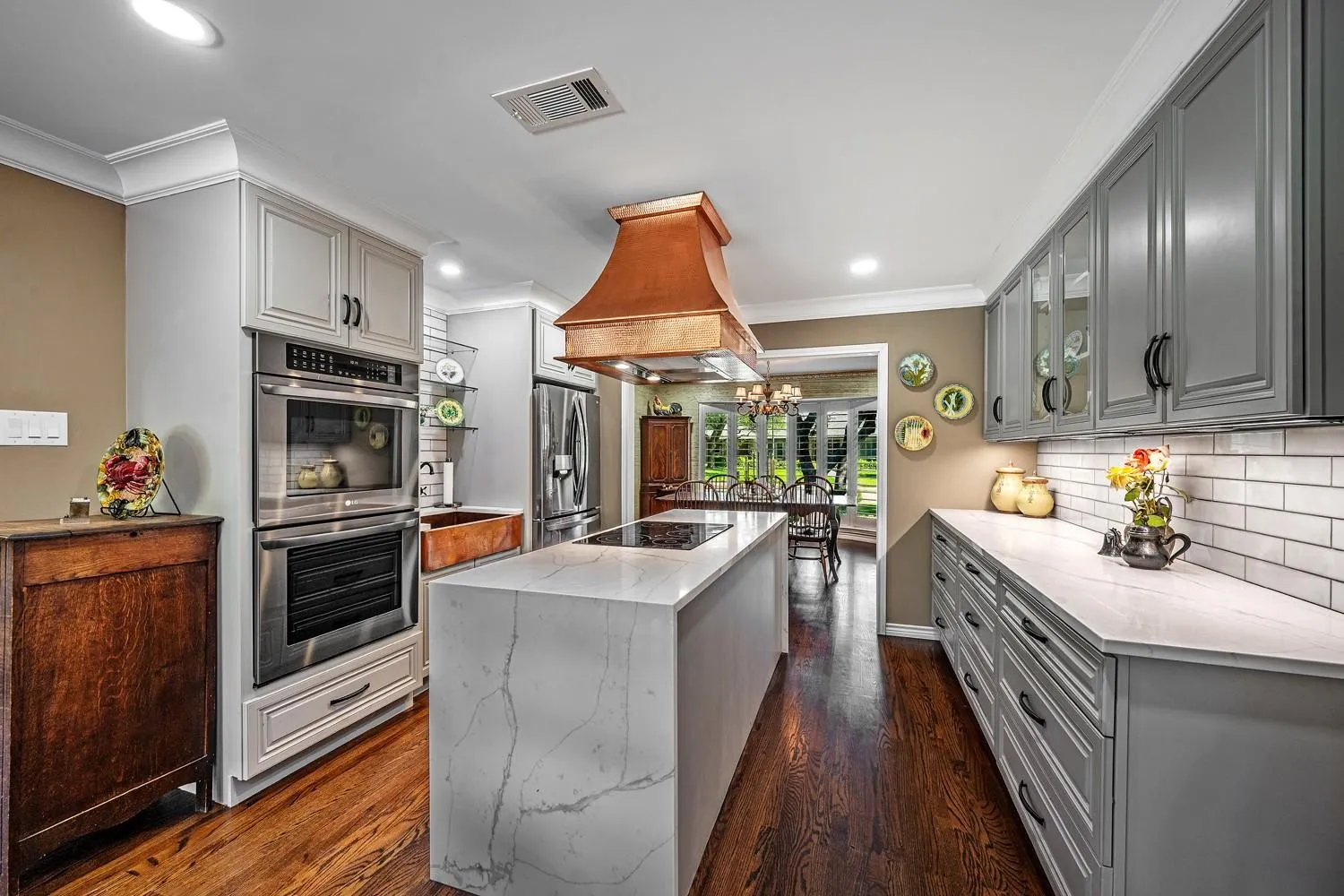 Single Family Residence For Sale in Dallas County , 7240 Hunters Ridge, Dallas, Texas 75248, 5 Bedrooms, 3 Bathrooms, 2 Garage spaces, 2,633 Sqft, built in 1972, Price $955,000, mls#21309484, Real Estate Agent in Dallas, Homes For Sale in Dallas county, Homes For Sale in Dallas, Realtor in Dallas Texas, Real Estate Brokerage Independent Realty Texas, Luminita Cordes Realtor